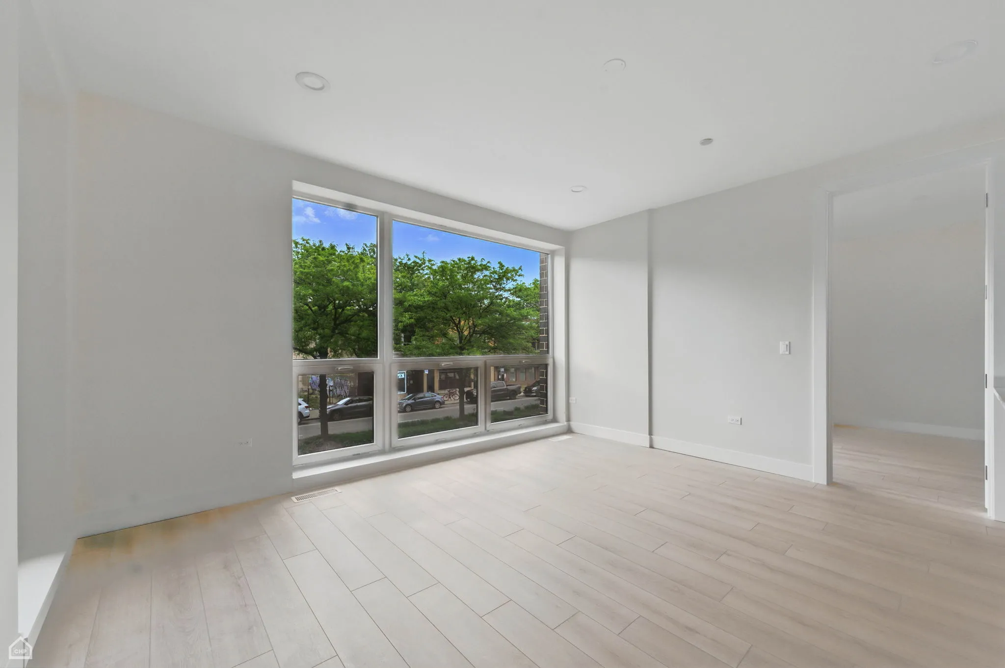 3045 W Irving Park Rd 60618 60618-unit#202-Chicago-IL