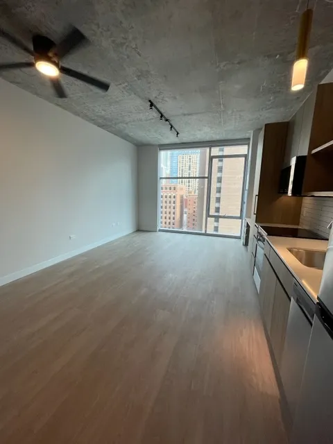 808 N Wells St   60610 60610-unit#915-Chicago-IL