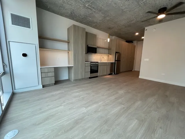 808 N Wells St   60610 60610-unit#915-Chicago-IL