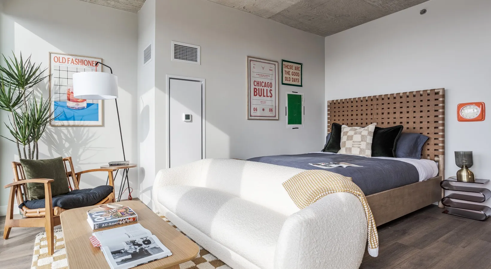 1114 W Carroll Ave  Illinois 60607 60607-Flora-Chicago-IL