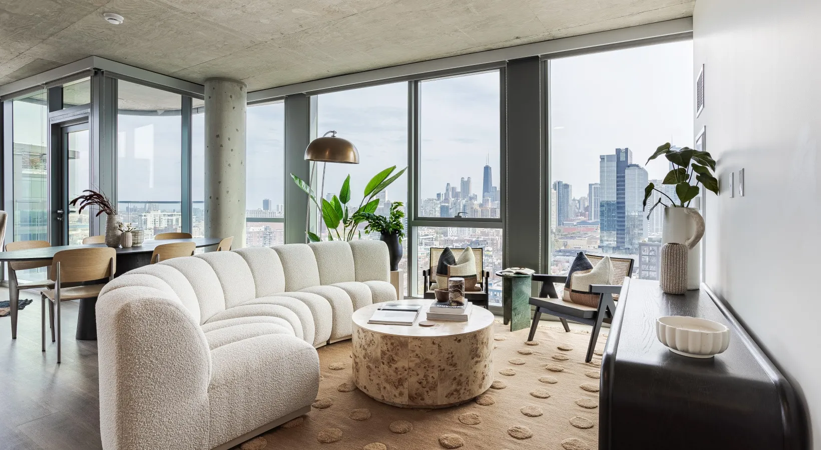 1114 W Carroll Ave  Illinois 60607 60607-Flora-Chicago-IL