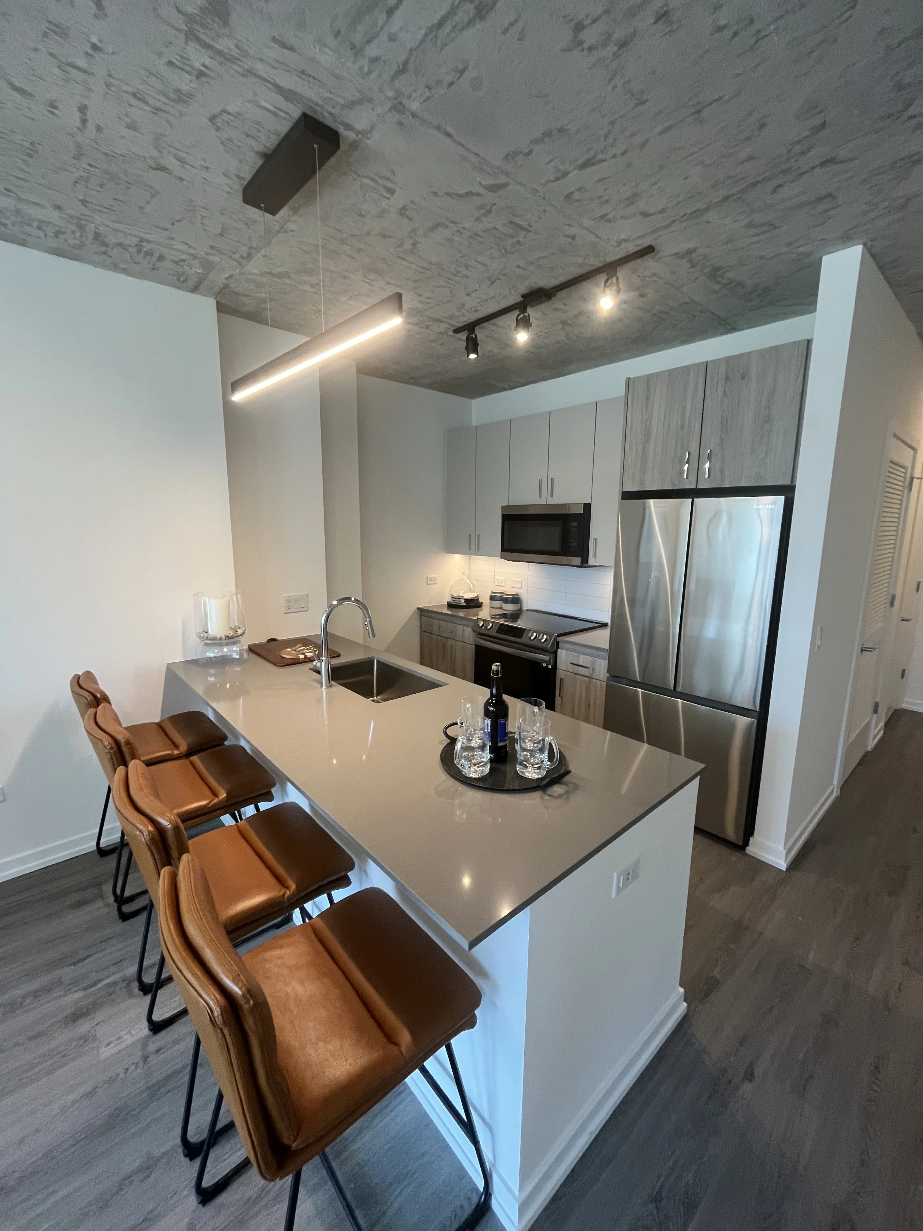 460 W Ave 60610 60610-unit#1403-Chicago-IL