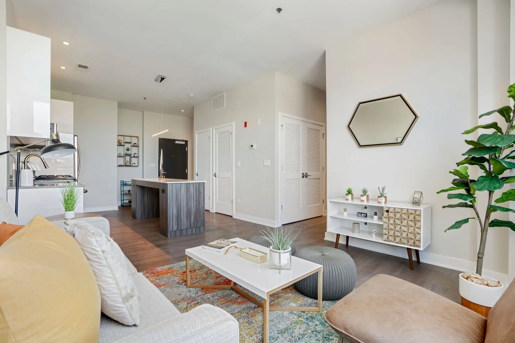 1950 N Campbell Ave 60647 60647-unit#413-Chicago-IL