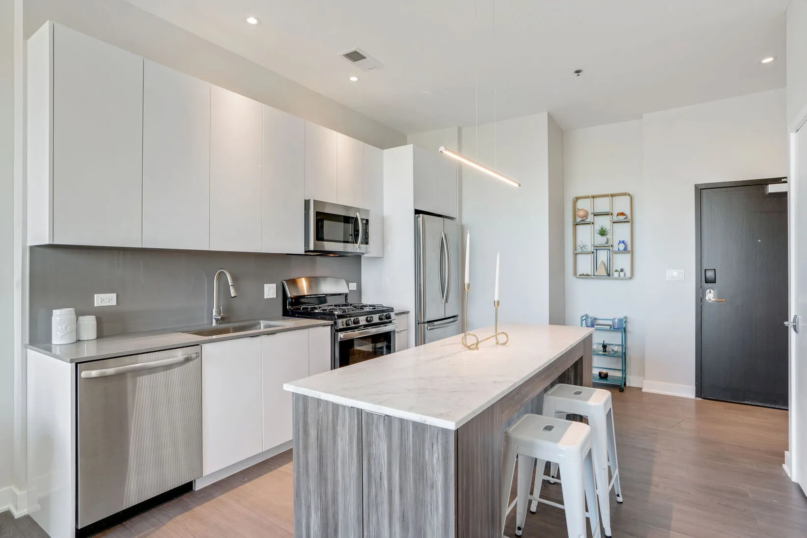 1950 N Campbell Ave 60647 60647-unit#413-Chicago-IL