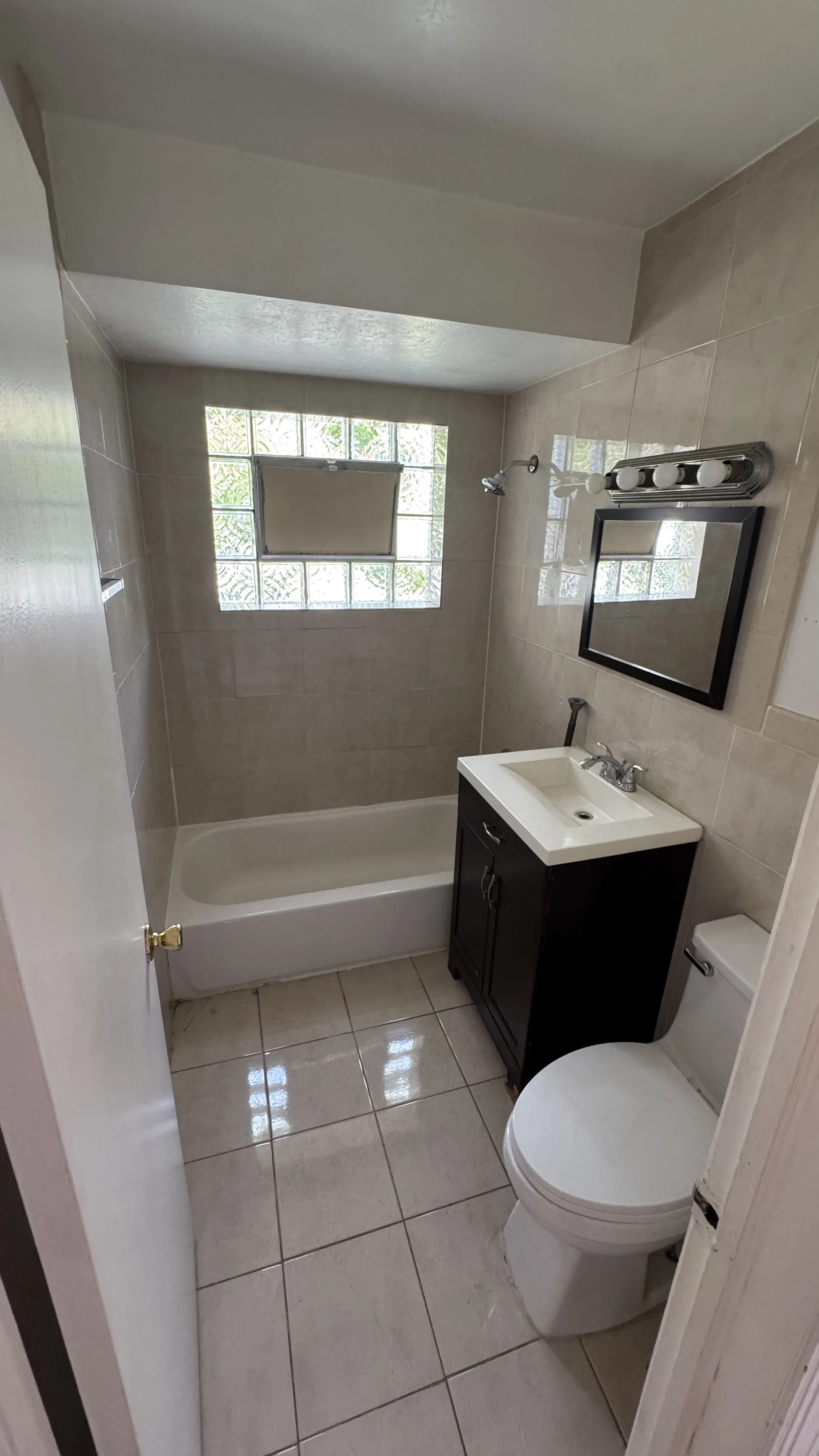 5439 W Schubert Ave 60639 60639-unit#2-Chicago-IL