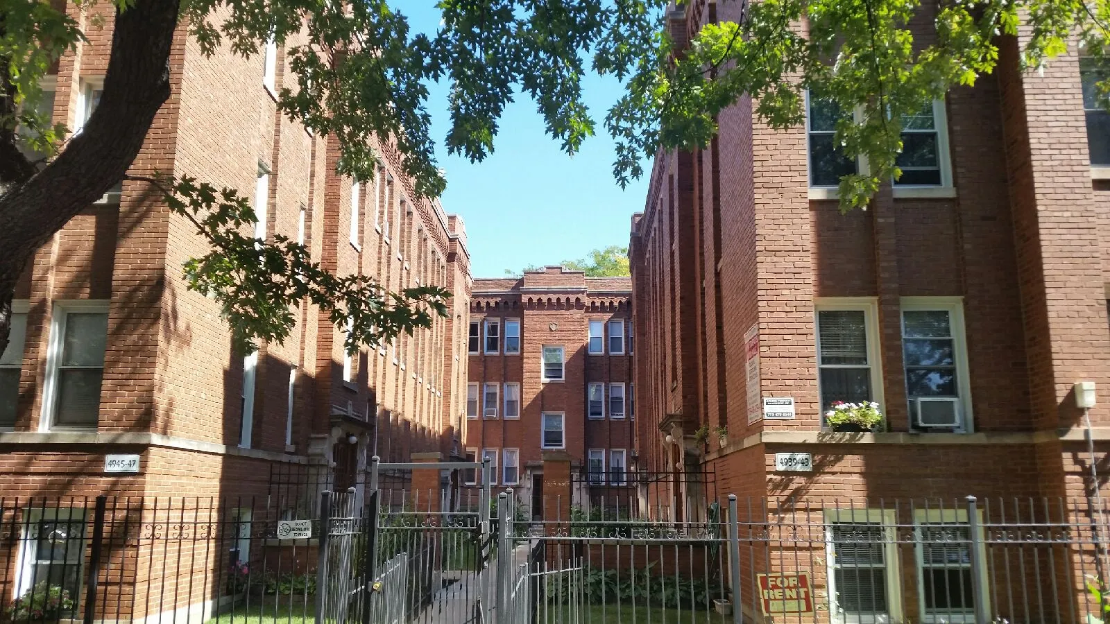 4939 N Whipple St 60625 60625-unit#1E-Chicago-IL