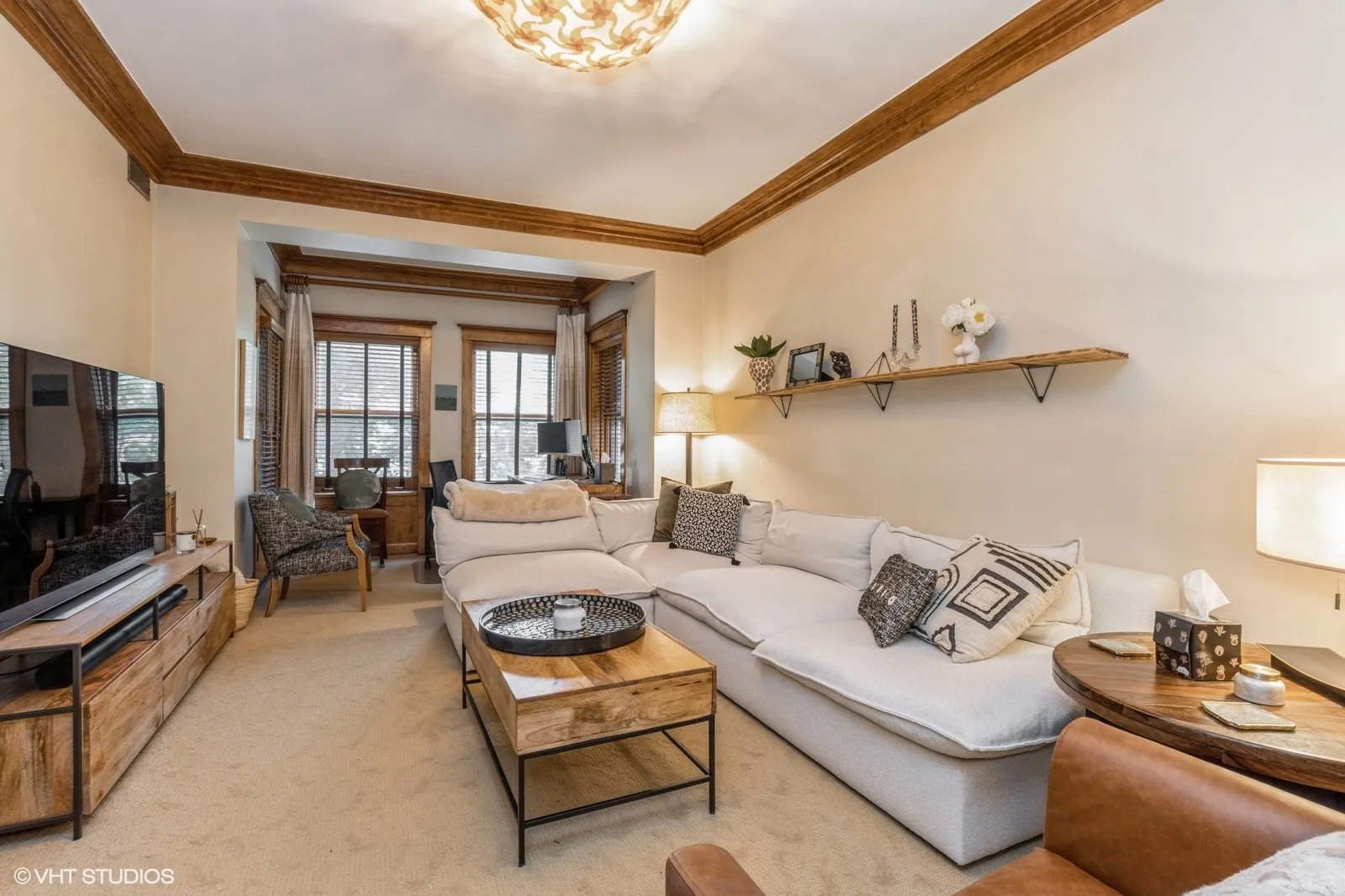 725 W Brompton Ave 60657 60657-Brompton Apartments-unit#2-Chicago-IL