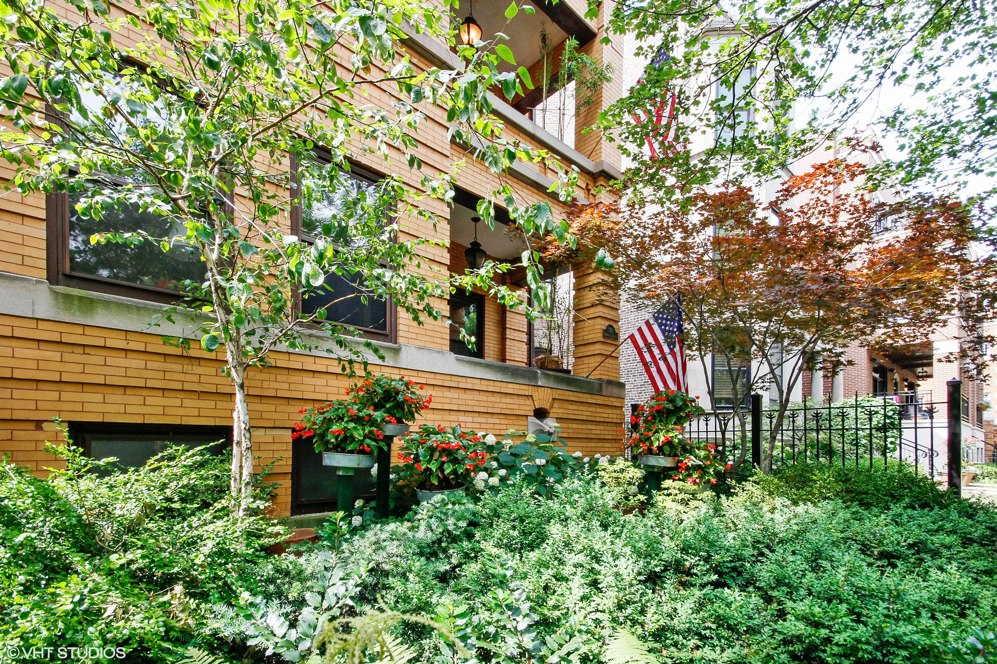 725 W Brompton Ave 60657 60657-Brompton Apartments-unit#2-Chicago-IL