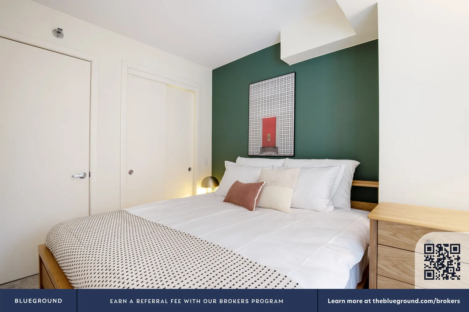 210 N Wells St   60601 60601-Lake & Wells Apartments-unit#ID212-Chicago-IL