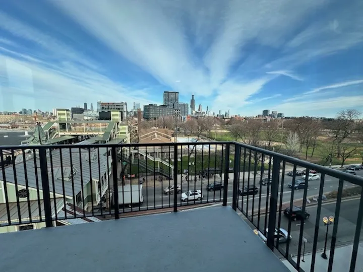 150 N Ashland Ave 60607 60607-unit#617-Chicago-IL