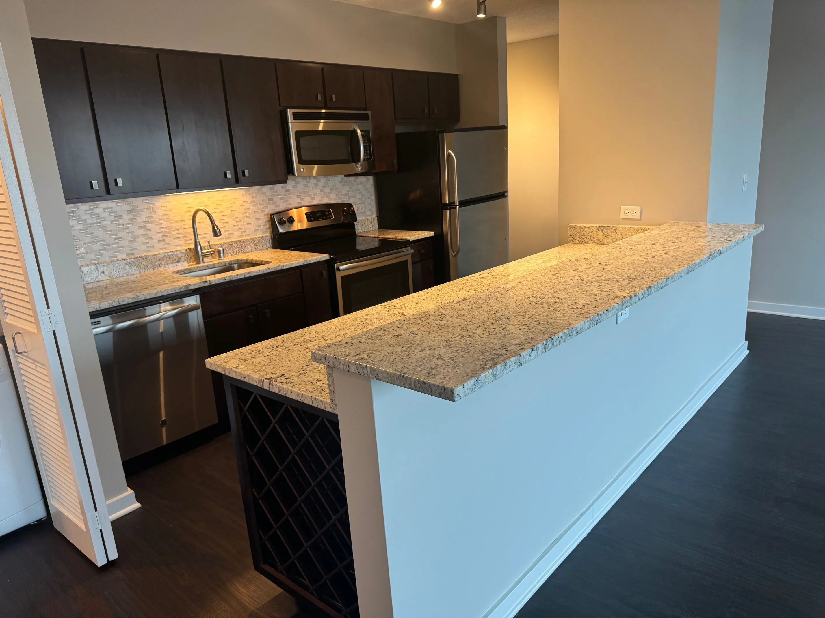 121 W Chestnut St   60610 60610-unit#3406-Chicago-IL