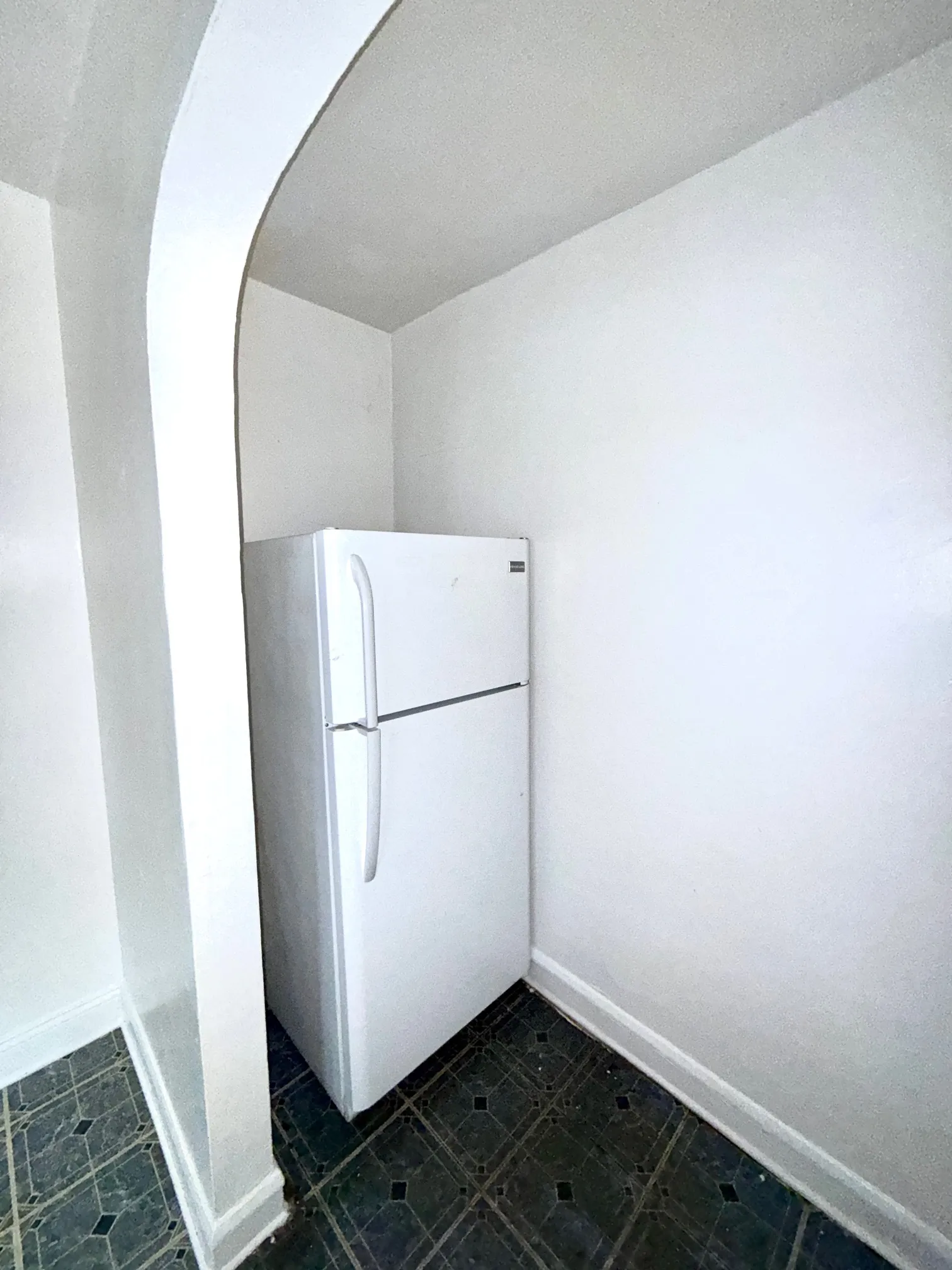 7522 N Hoyne Ave   60645 60645-unit#2N-Chicago-IL