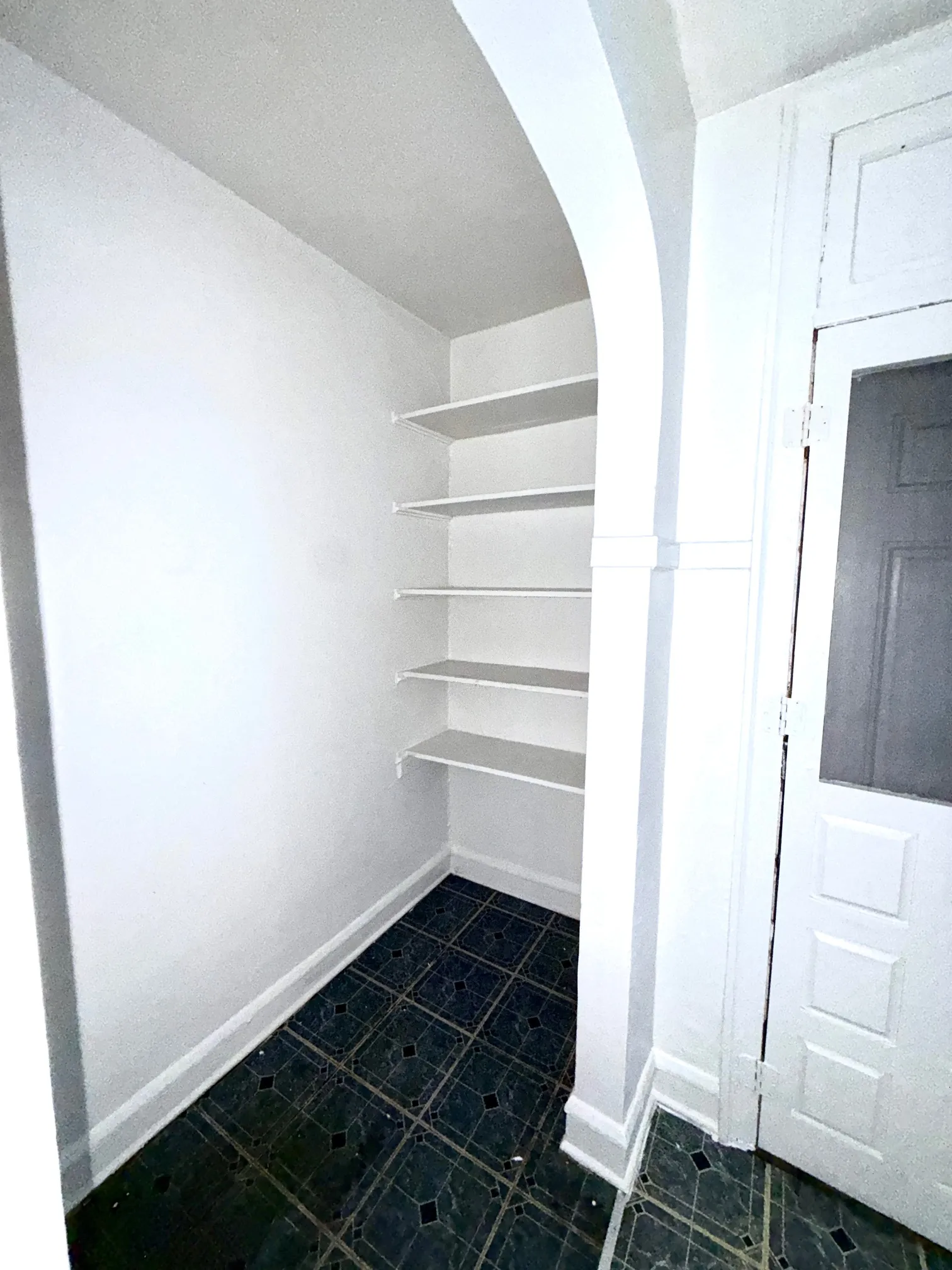 7522 N Hoyne Ave   60645 60645-unit#2N-Chicago-IL