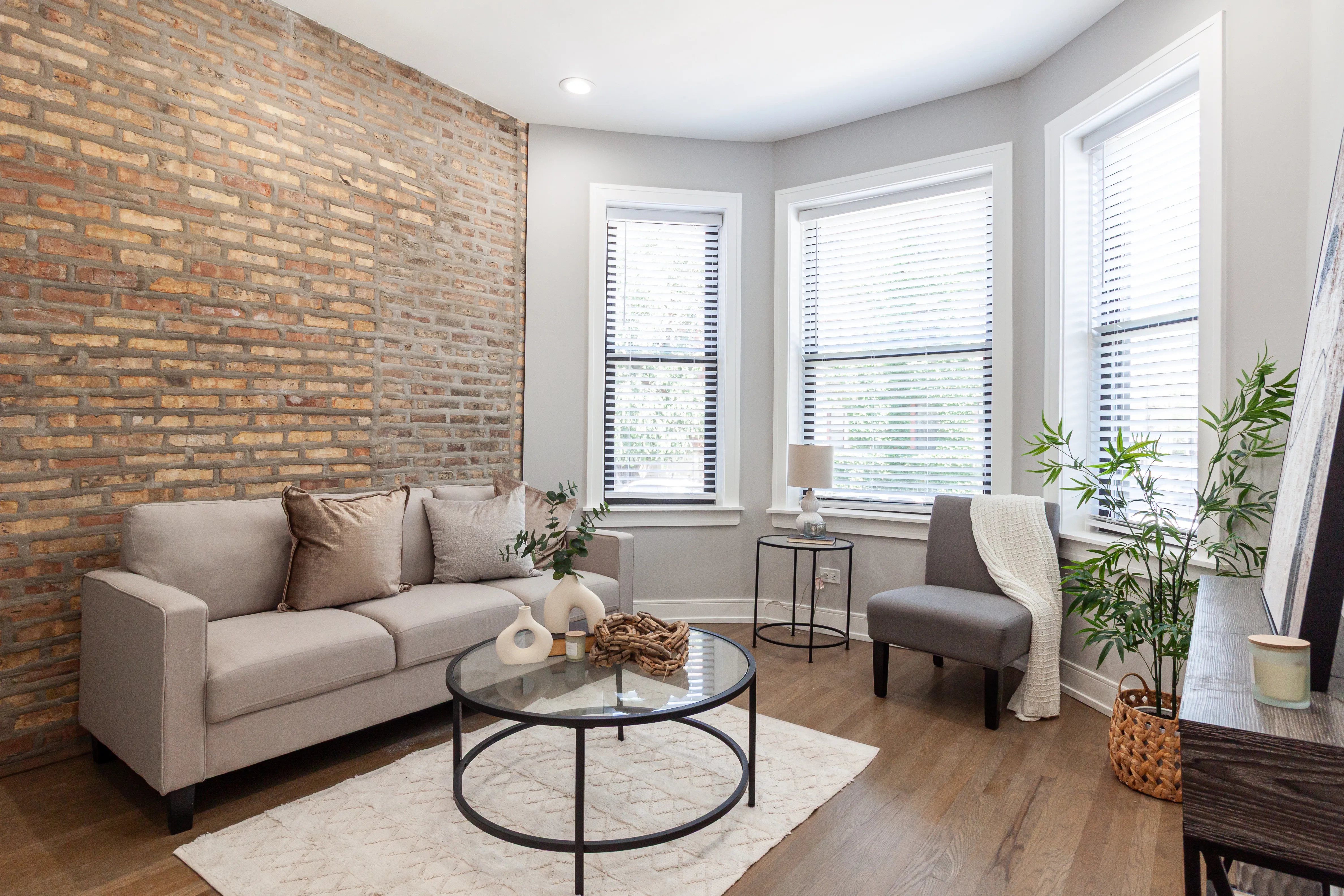 3834 N Wilton Ave 60613 60613-unit#1-Chicago-IL