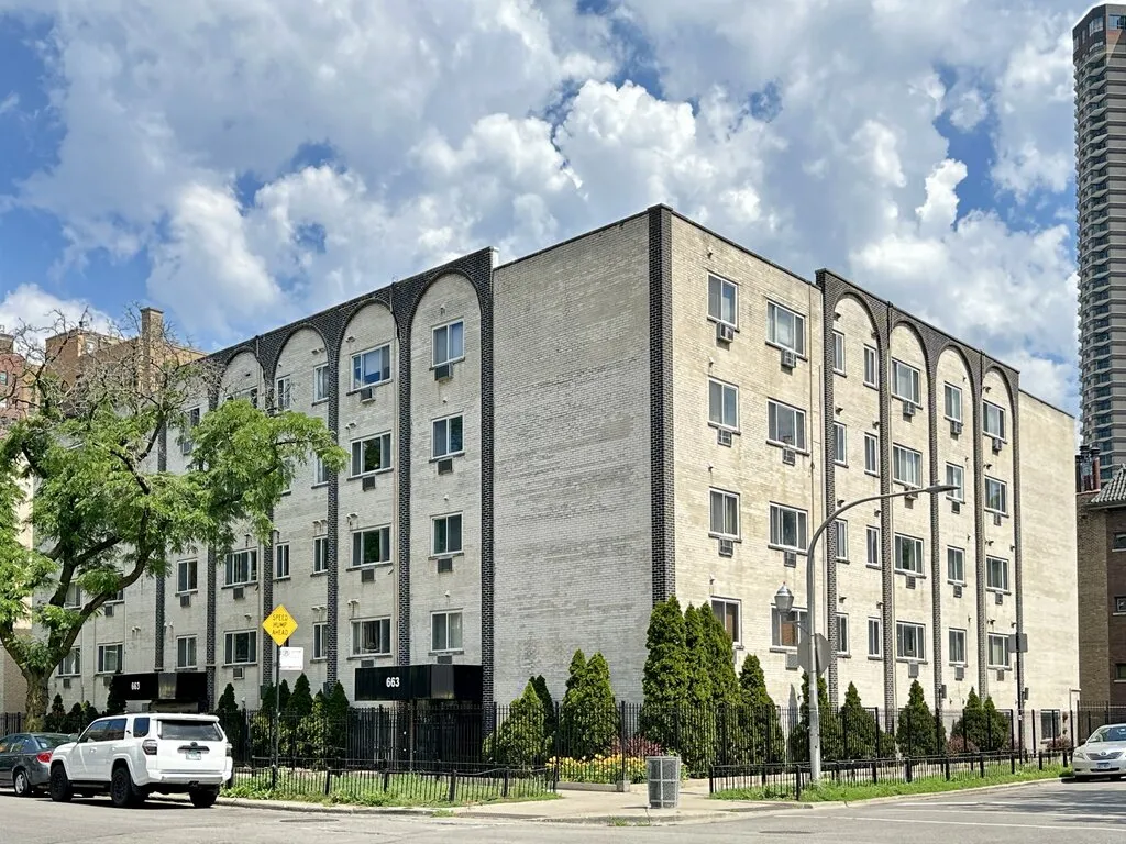 663 W Grace, , 60613 60613-unit#204-Chicago-IL