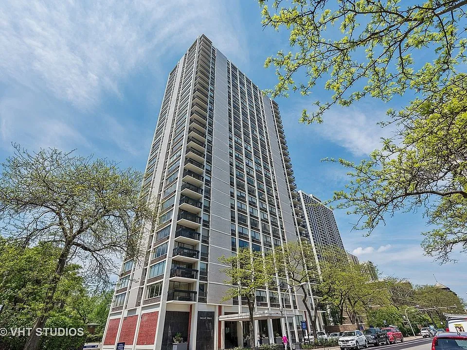 1455 N Sandburg Terrace 60610 60610-unit#703B-Chicago-IL