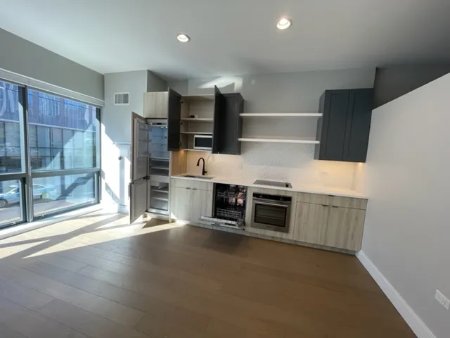 1201 N Clark St 60610 60610-unit#404-Chicago-IL