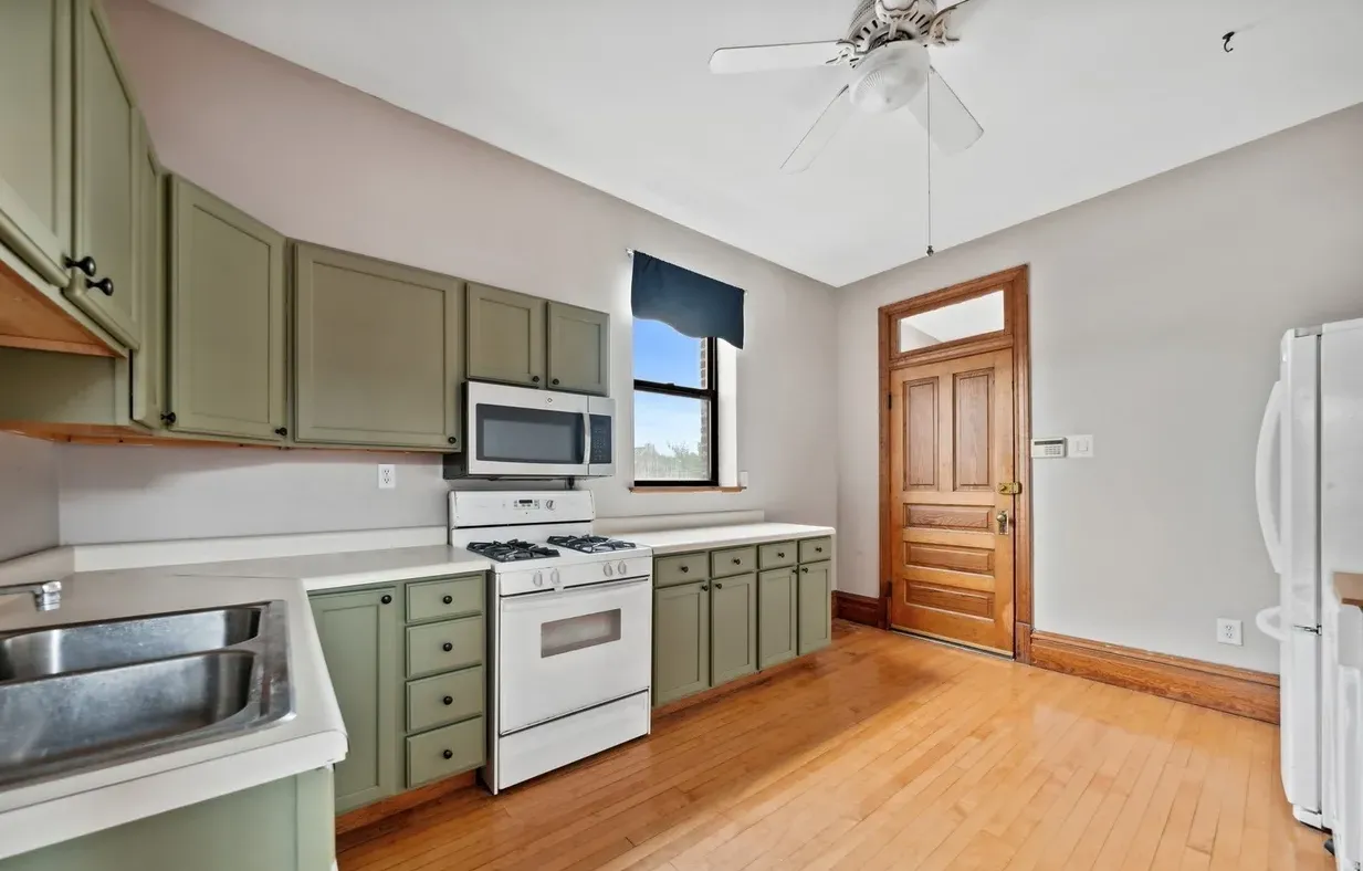 1934 N LEAVITT ST 60647-unit#3-Chicago-IL