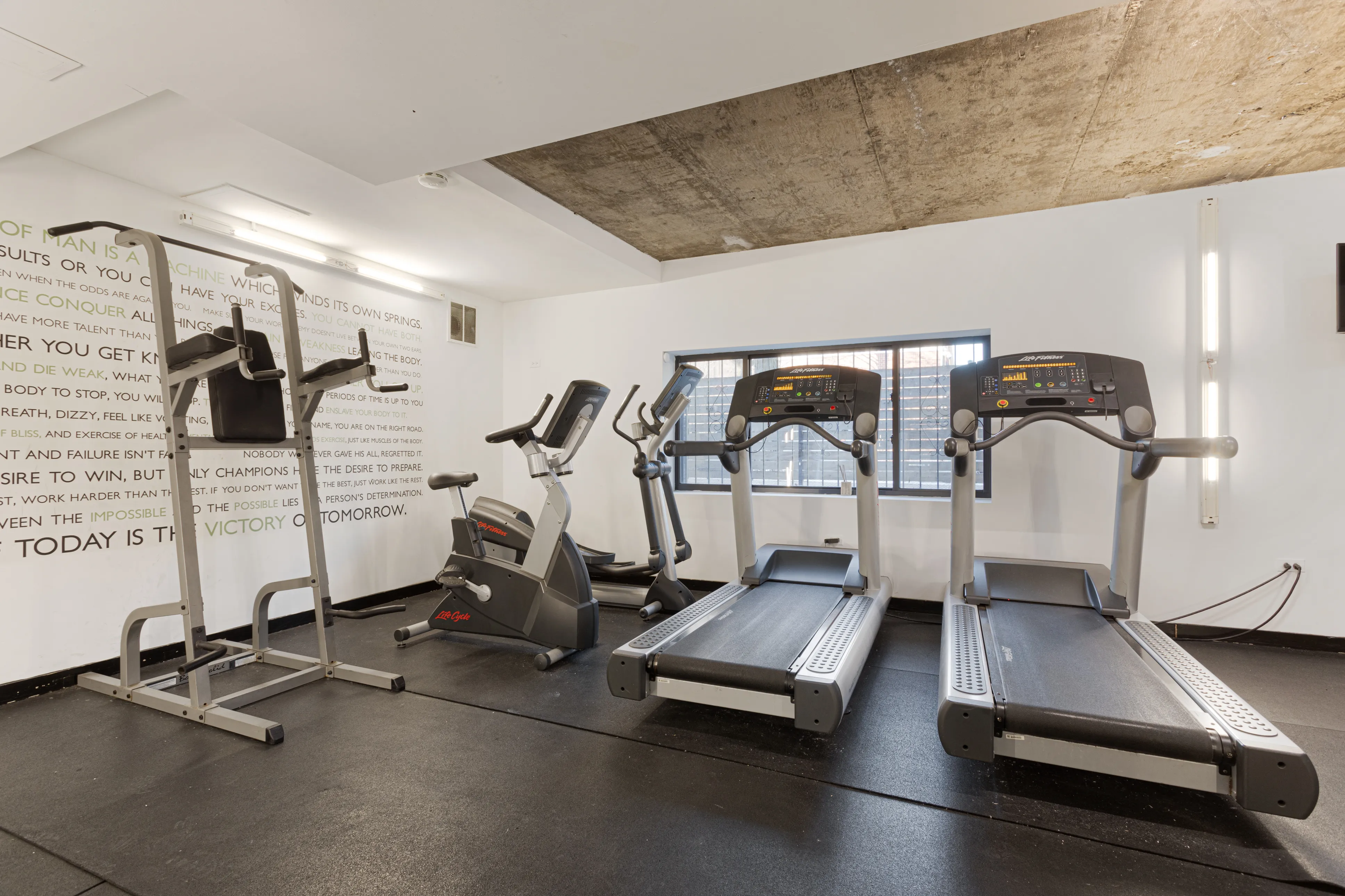 5411 N Winthrop Ave   60640 60640-The Winthrop-Chicago-IL