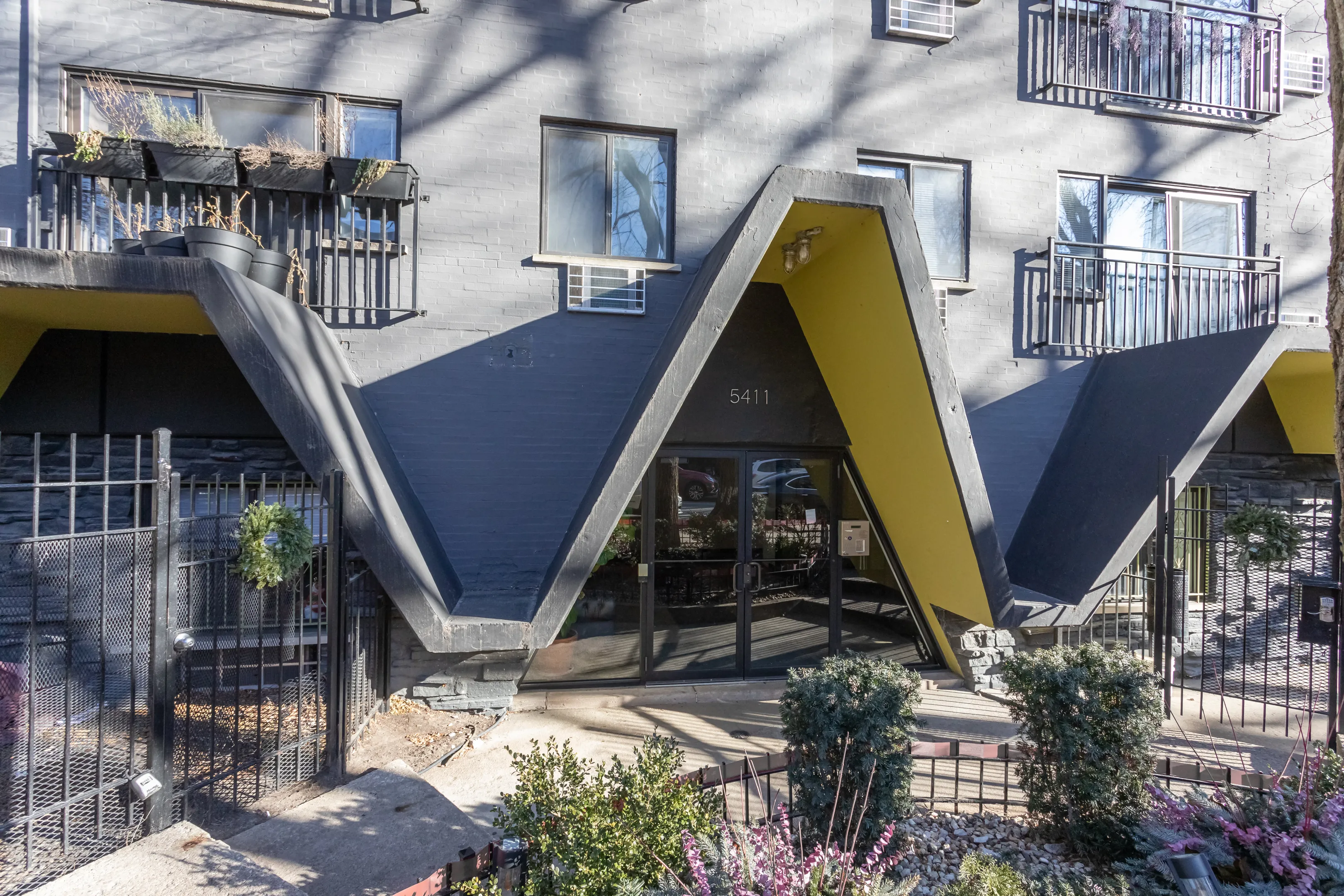 5411 N Winthrop Ave   60640 60640-The Winthrop-Chicago-IL