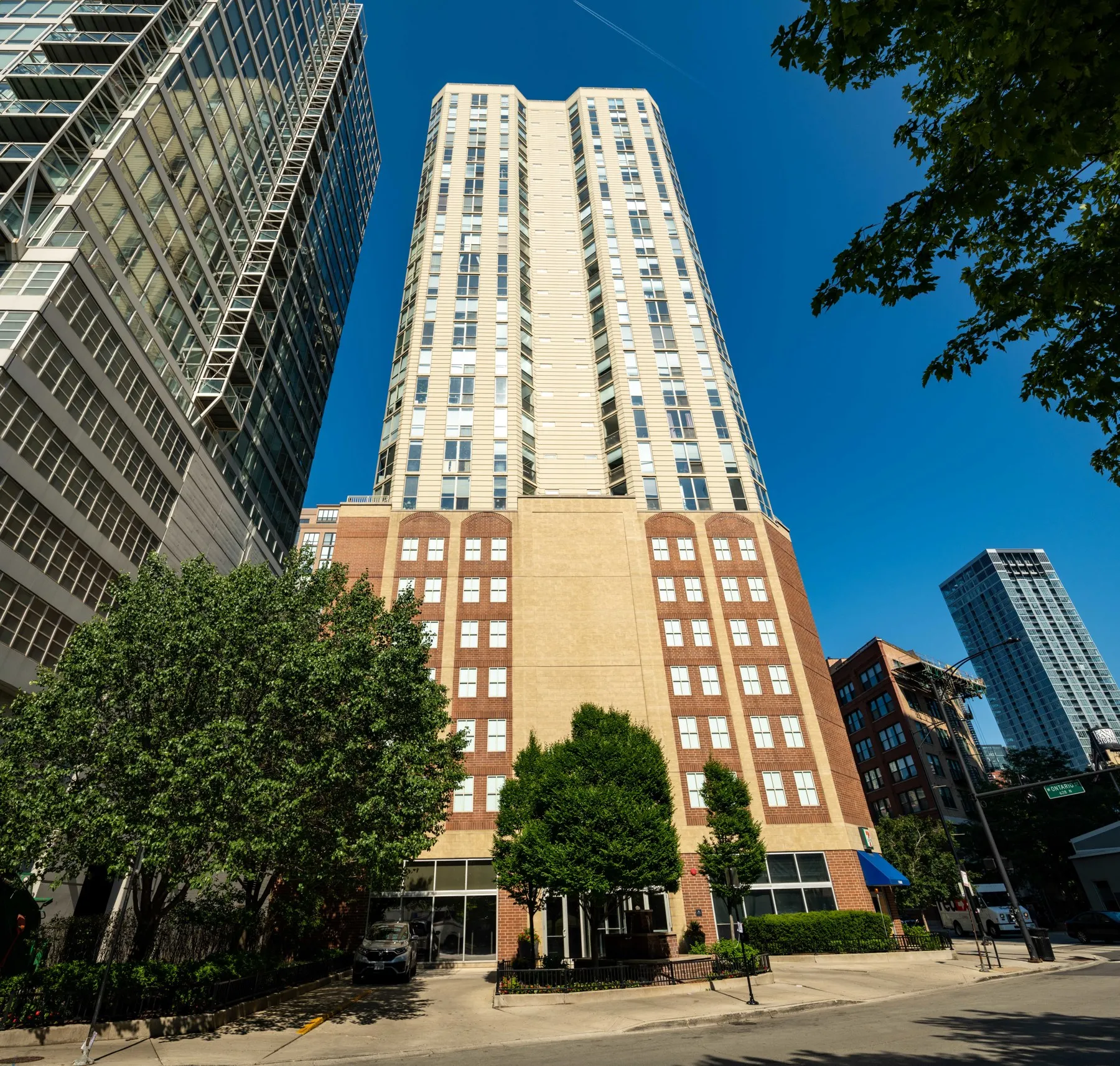 645 N Kingsbury St 60654 60654-Admiral's Pointe-unit#2109-Chicago-IL