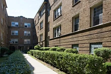 6600 N ASHLAND AVE 60626-6600 N Ashland-Chicago-IL