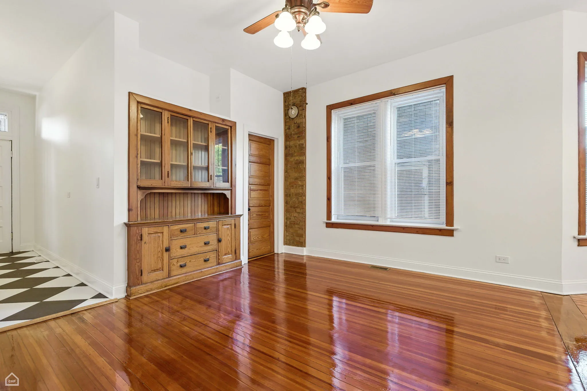 1339 W WELLINGTON AVE 60657-unit#1-Chicago-IL