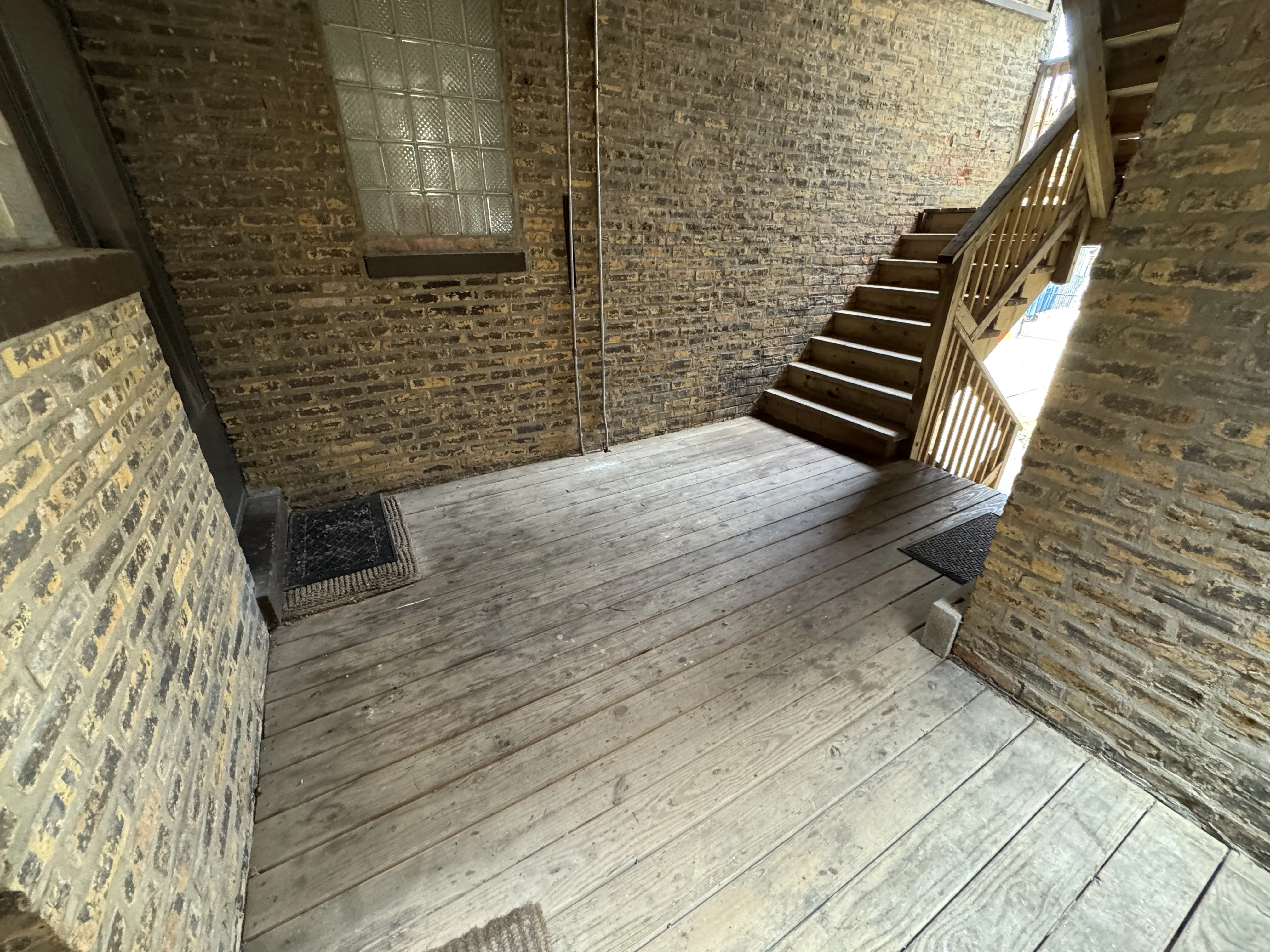 900 W Addison St 60613 60613-unit#1-Chicago-IL