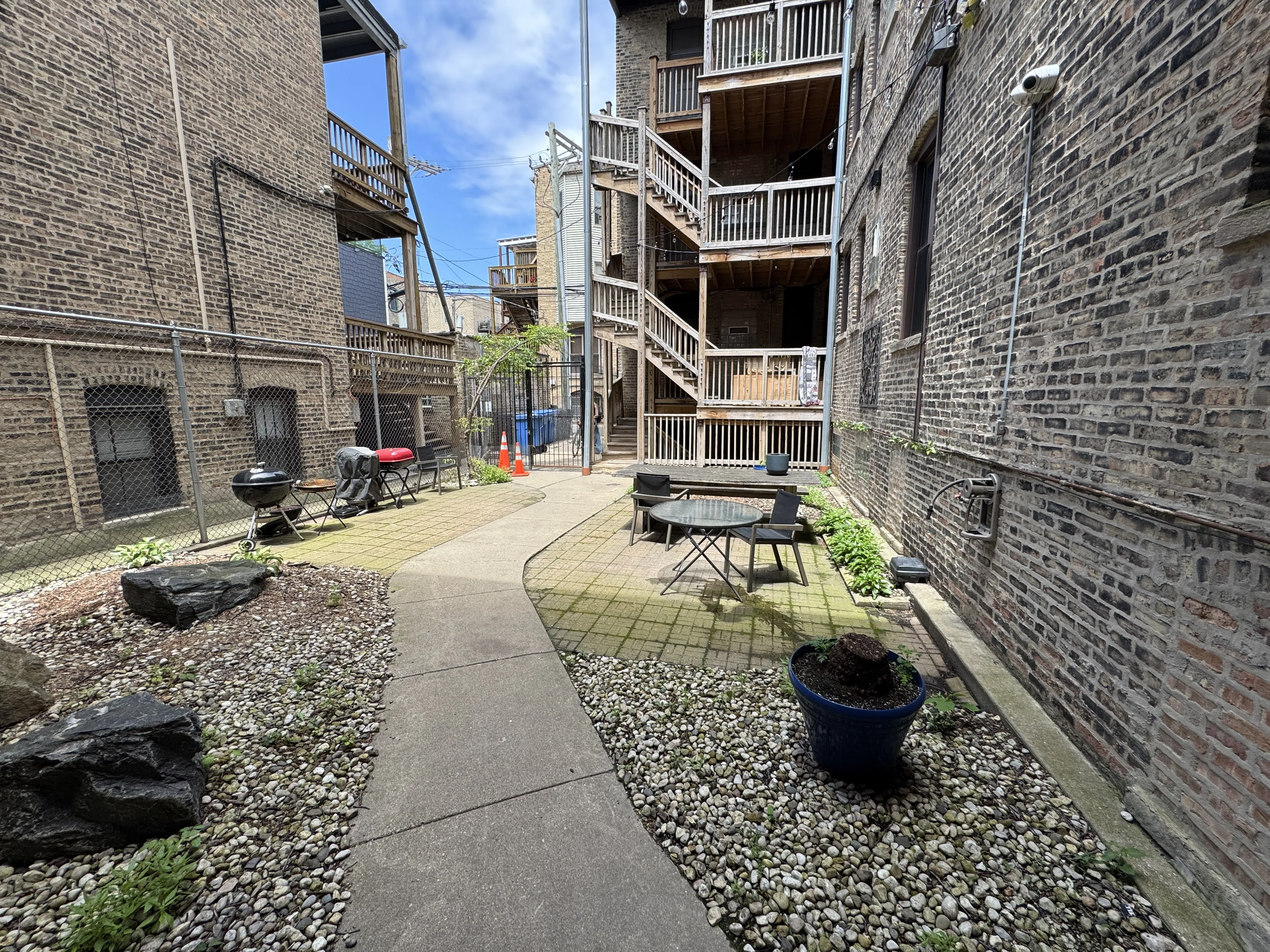 900 W Addison St 60613 60613-unit#1-Chicago-IL