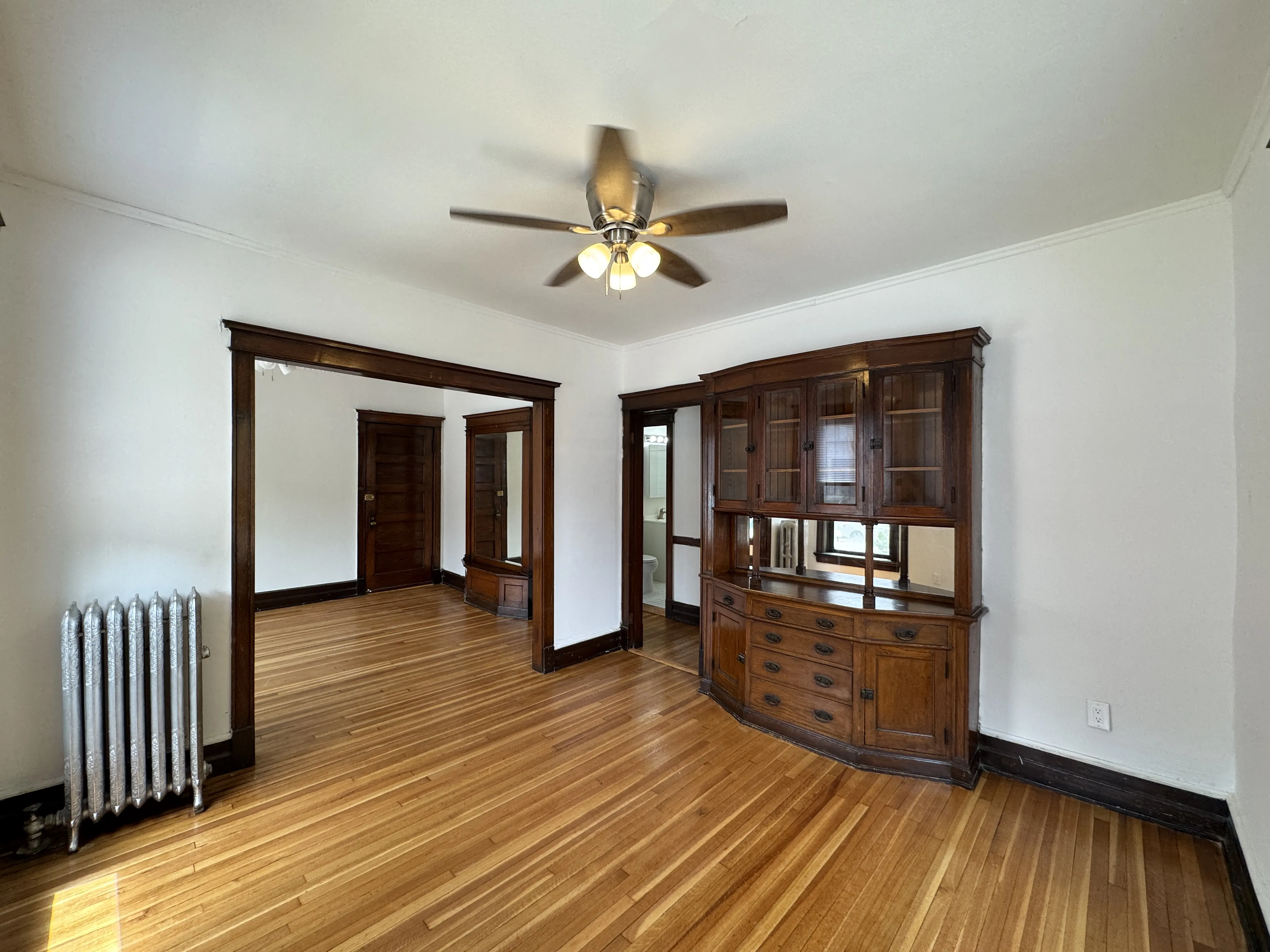 900 W Addison St 60613 60613-unit#1-Chicago-IL