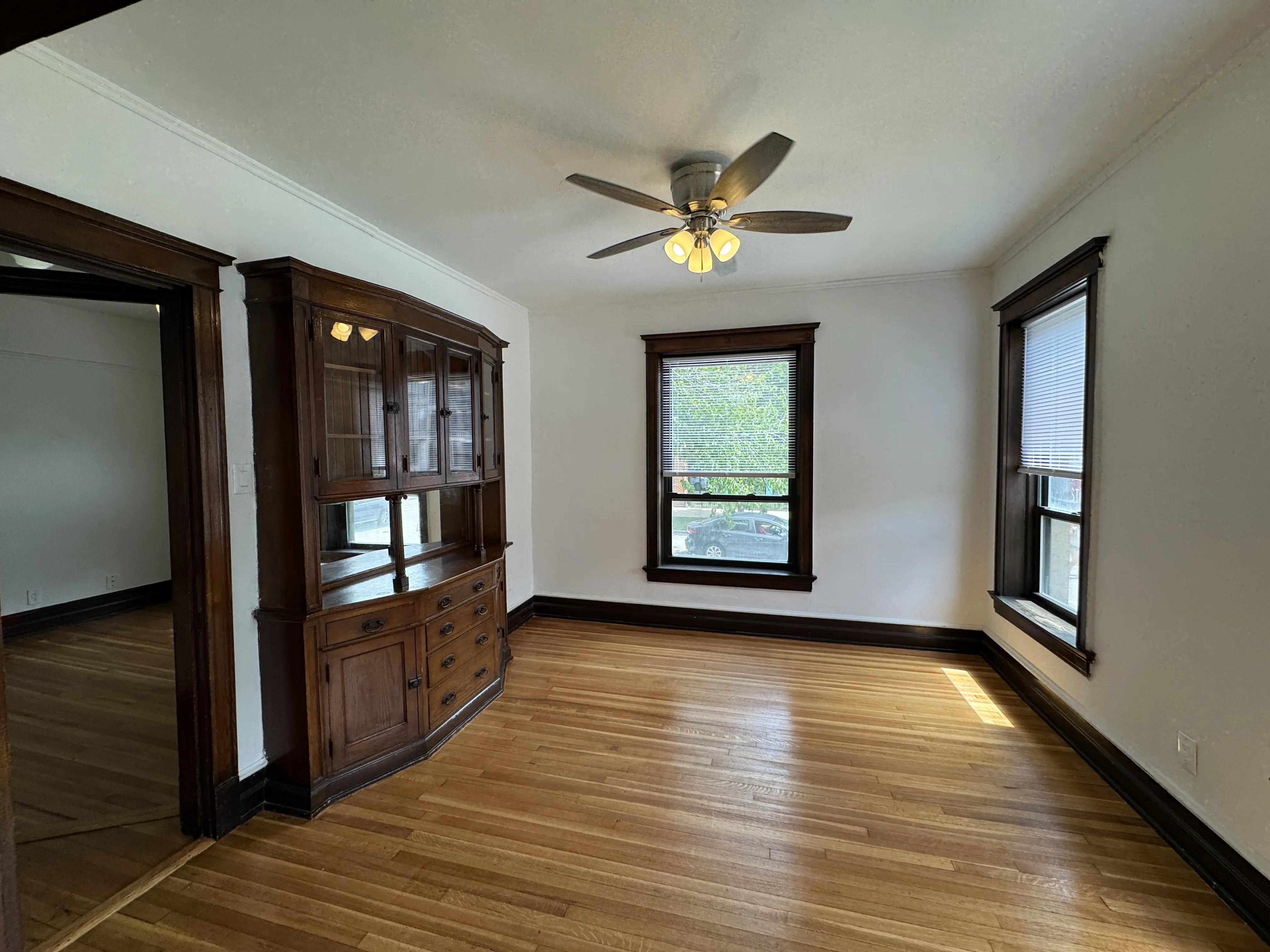 900 W Addison St 60613 60613-unit#1-Chicago-IL