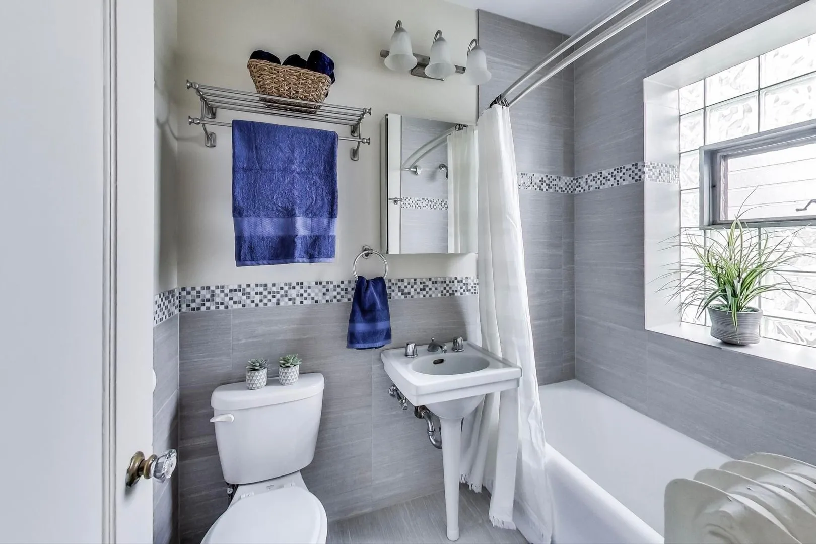 1824 N Lincoln Park W   60614 60614-unit#210-Chicago-IL