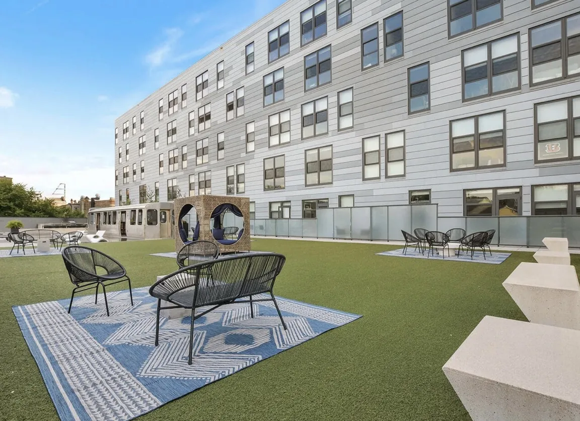 2211 N Milwaukee Ave 60647 60647-L Logan Square Apartments-unit#420-Chicago-IL