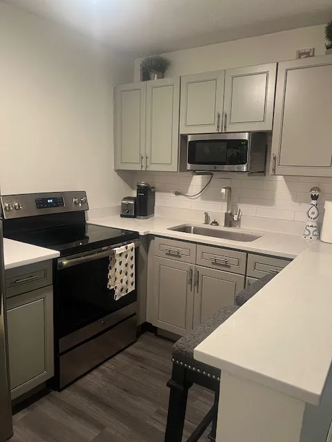 2740 N Pine Grove Ave   60614 60614-unit#2C-Chicago-IL