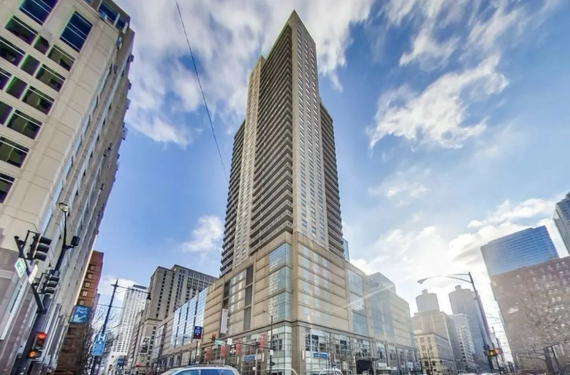 545 N Dearborn St 60654-Grand Plaza-unit#1605-Chicago-IL