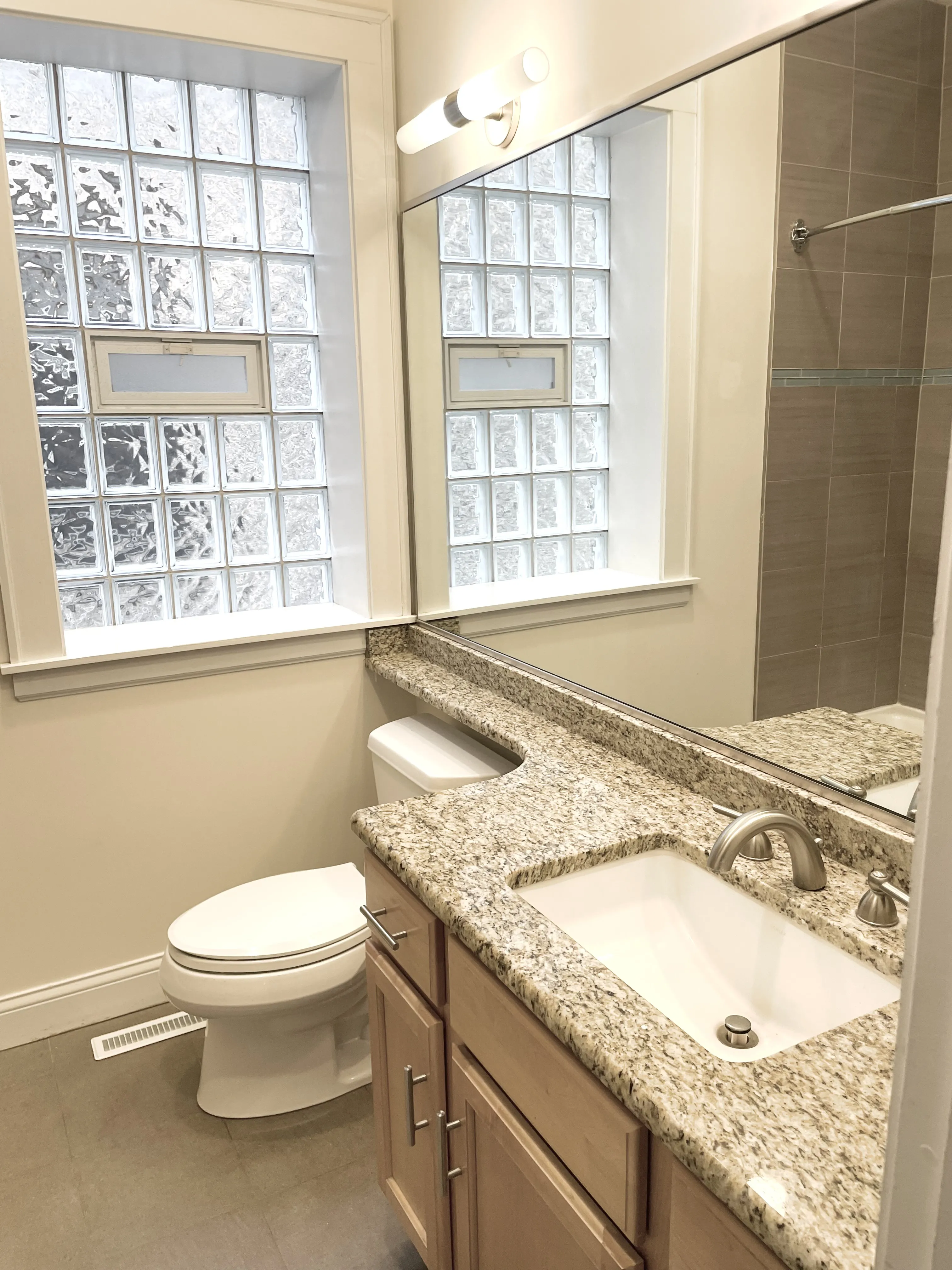 2709 W Sunnyside Ave   60625 60625-unit#2-Chicago-IL