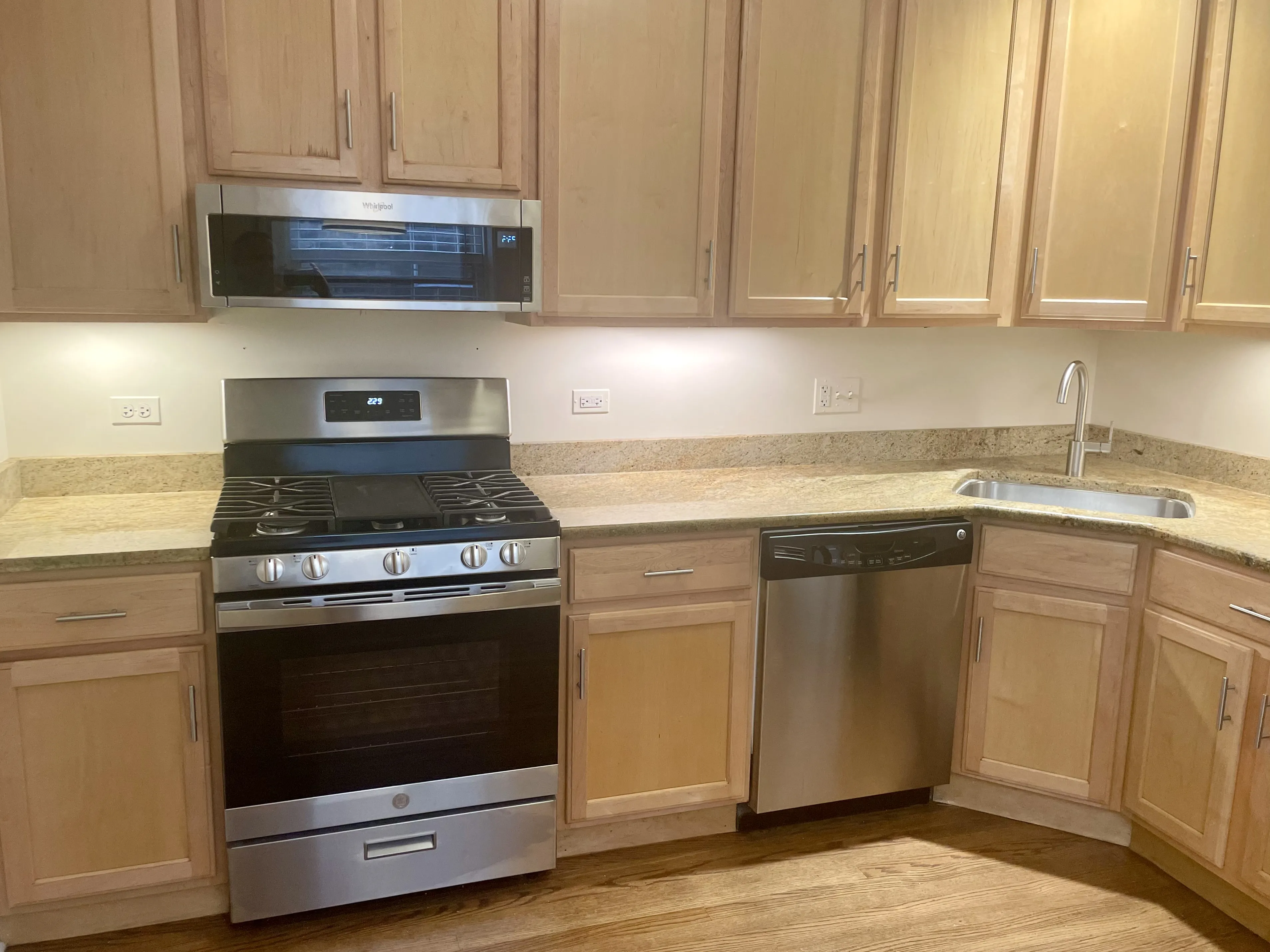 2709 W Sunnyside Ave   60625 60625-unit#2-Chicago-IL
