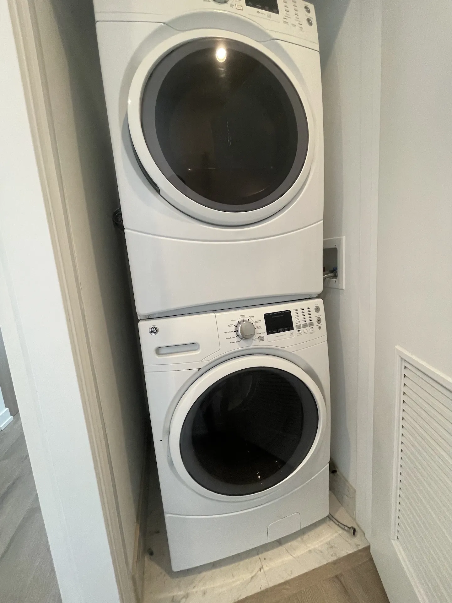 1140 N Wells St   60610 60610-unit#1805-Chicago-IL