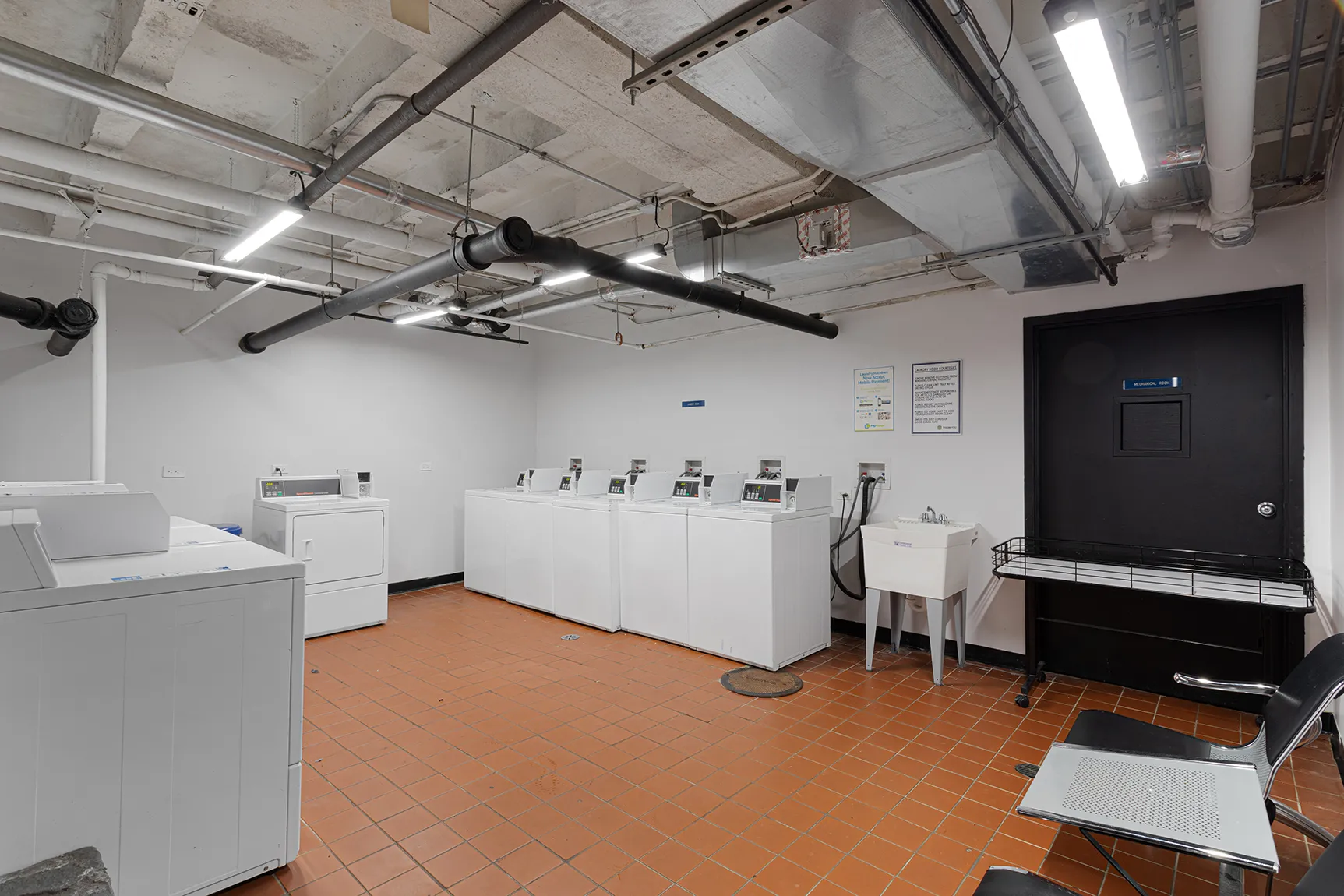 7450 N GREENVIEW AVE 60626-The Greenview-Chicago-IL