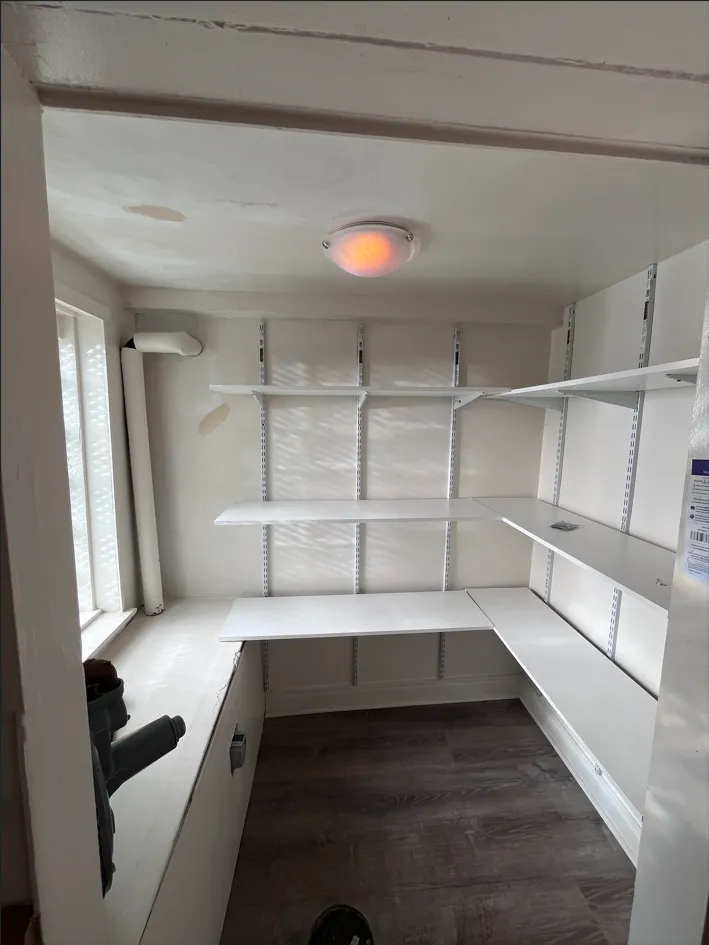 640 W Briar Apartments