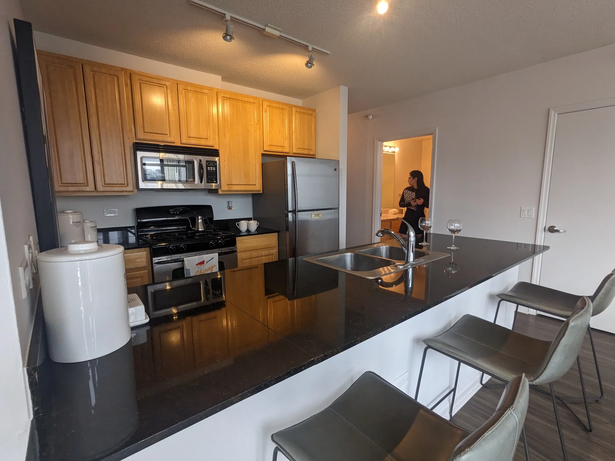 353 N Desplaines St 60661 60661-unit#1009-Chicago-IL