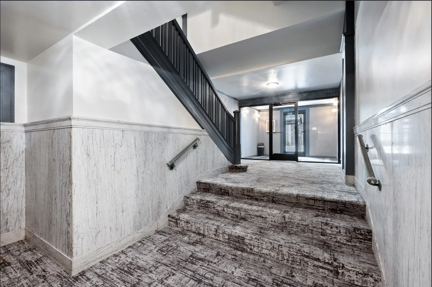 3030 North Sheridan Apartments