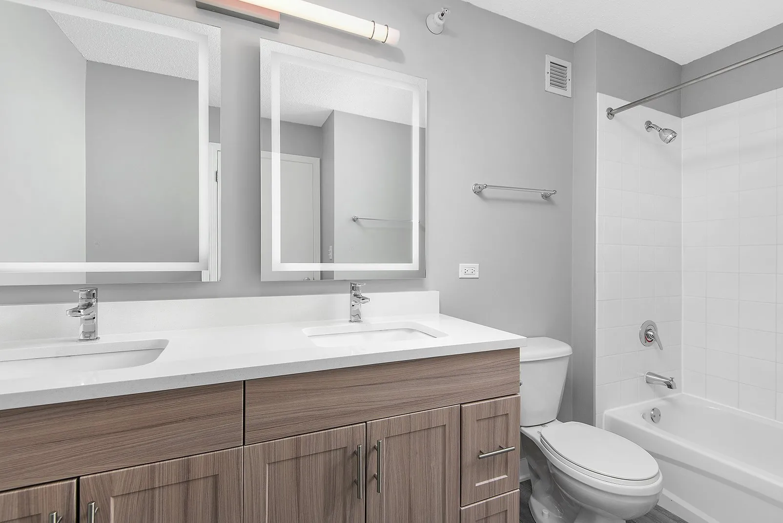 400 East South Water Street   60601 60601-unit#804-Chicago-IL