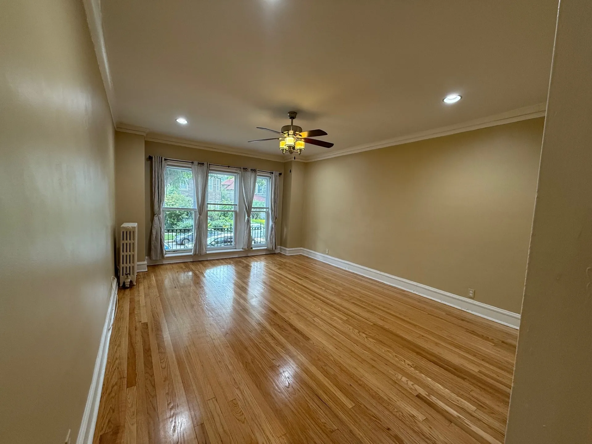 6132 N PAULINA ST 60660-unit#1-E-Chicago-IL