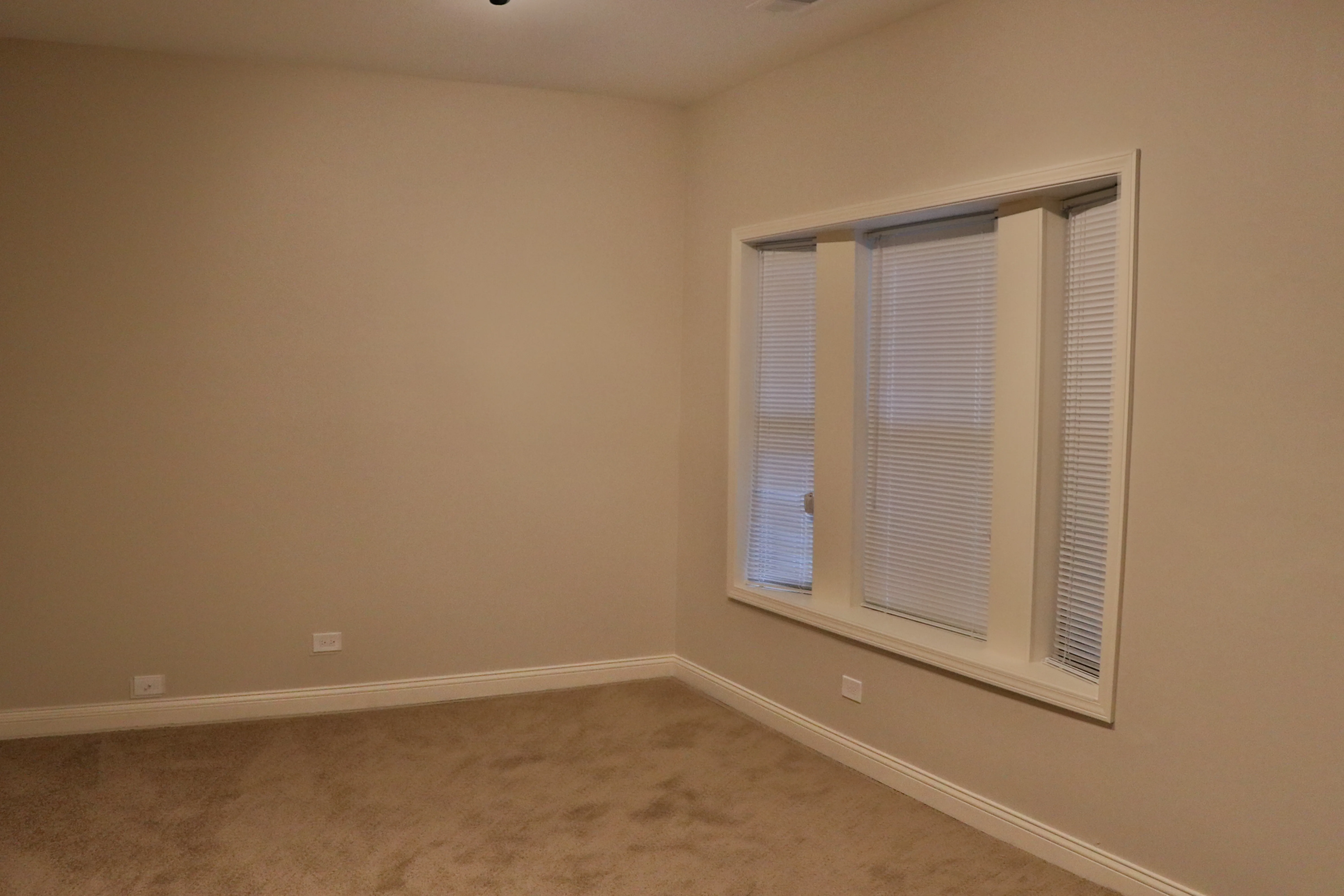 3158 N Clark St   60657 60657-Belmont Court-unit#j4-Chicago-IL