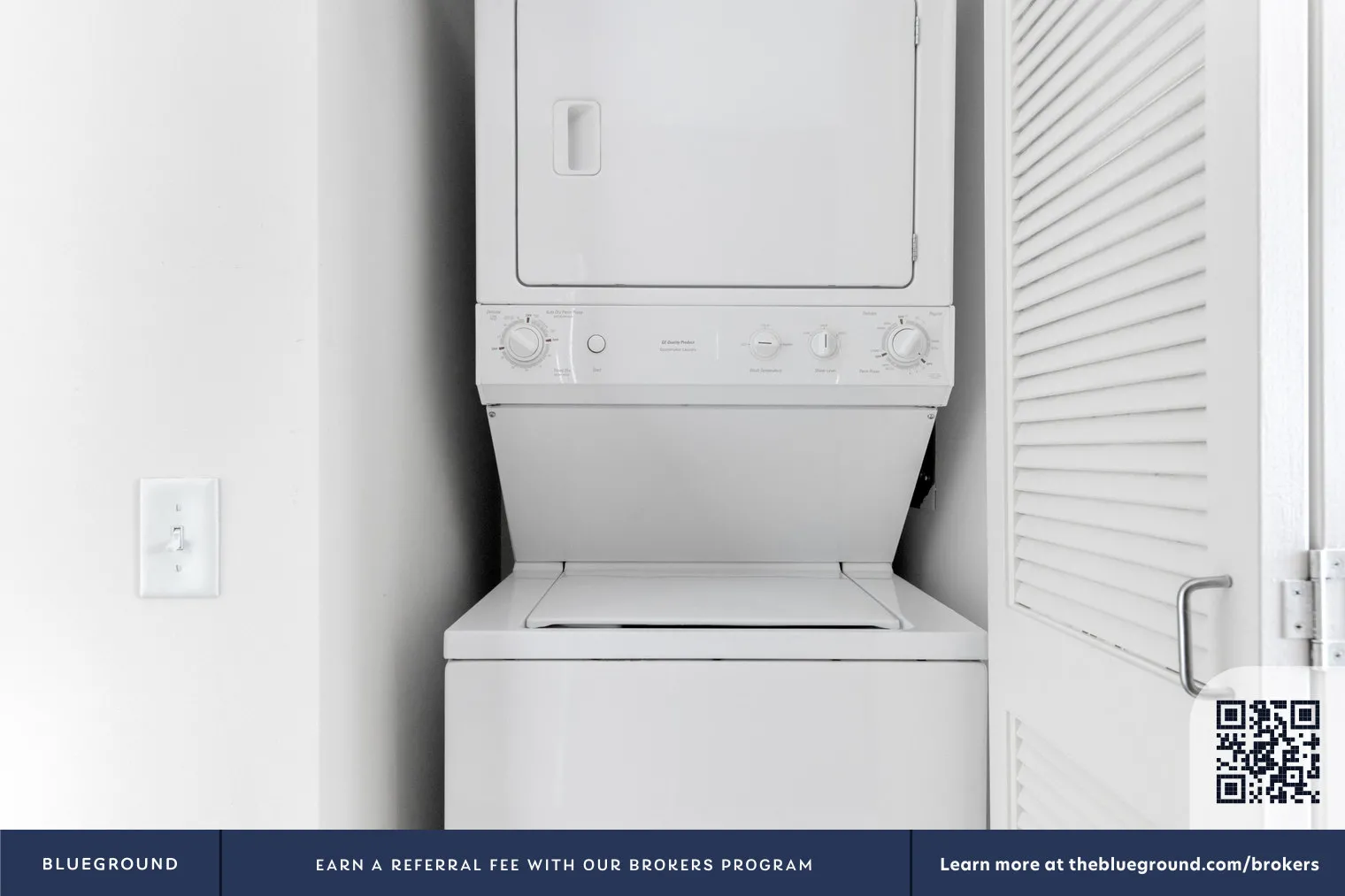 210 N Wells St   60601 60601-Lake & Wells Apartments-unit#ID271-Chicago-IL