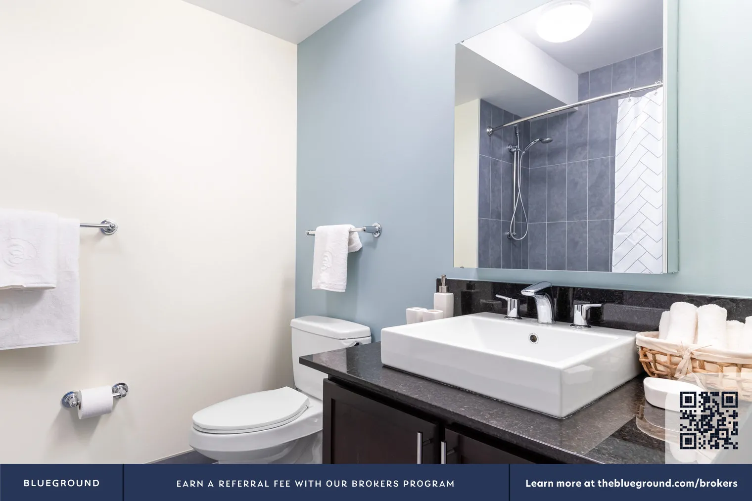 210 N Wells St   60601 60601-Lake & Wells Apartments-unit#ID247-Chicago-IL