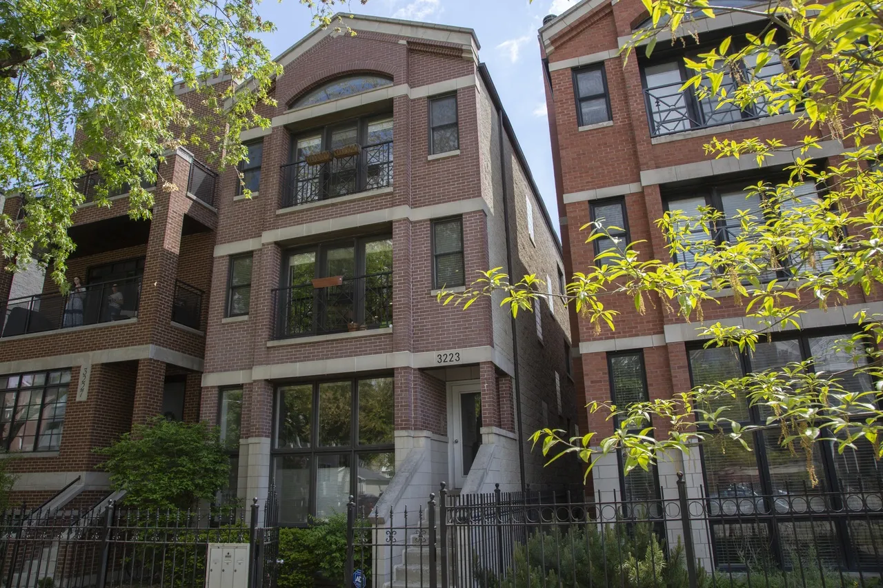 3223 N Racine Ave 60657 60657-unit#2-Chicago-IL