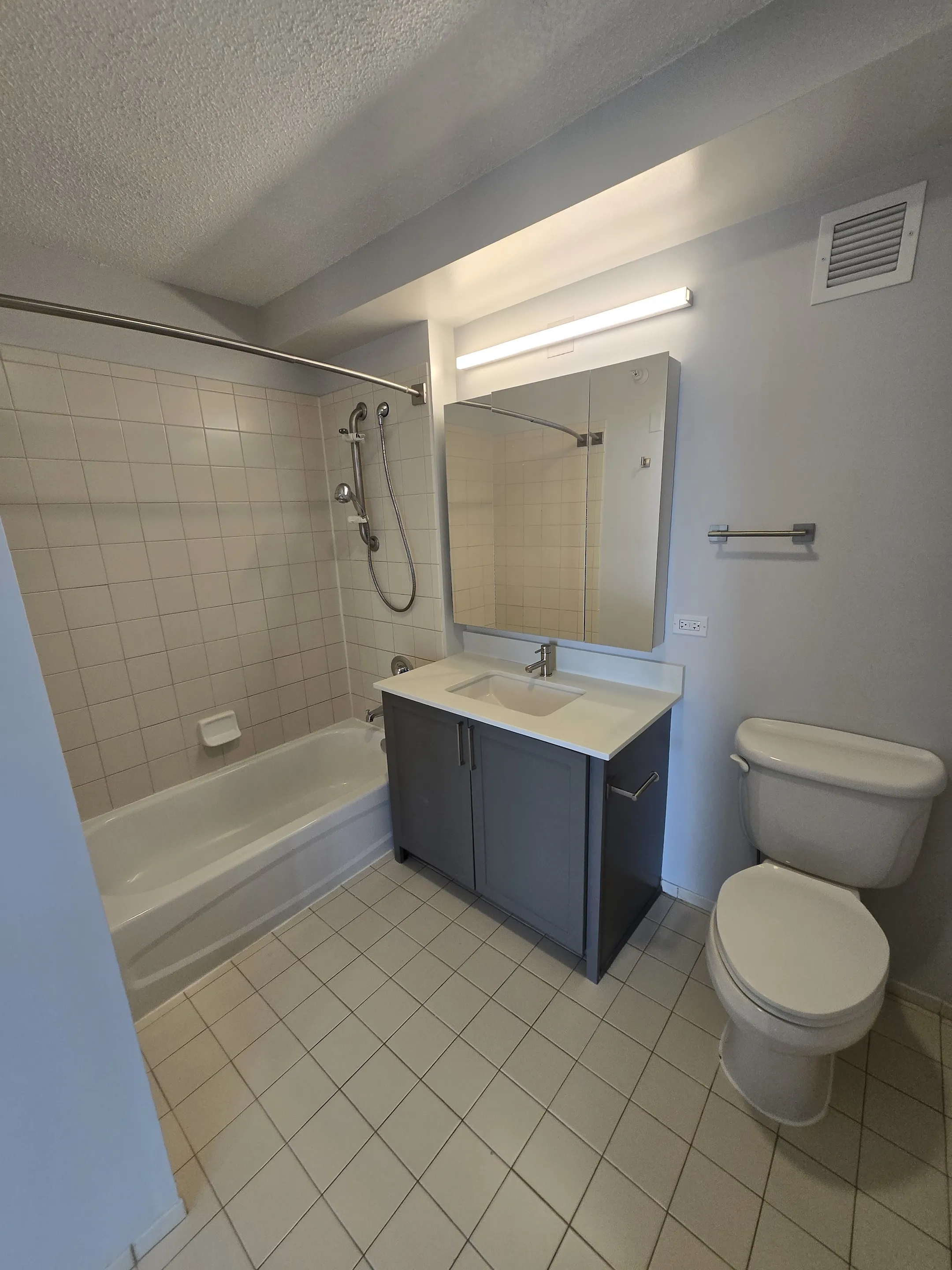 360 East South Water Street   60601 60601-unit#910-Chicago-IL