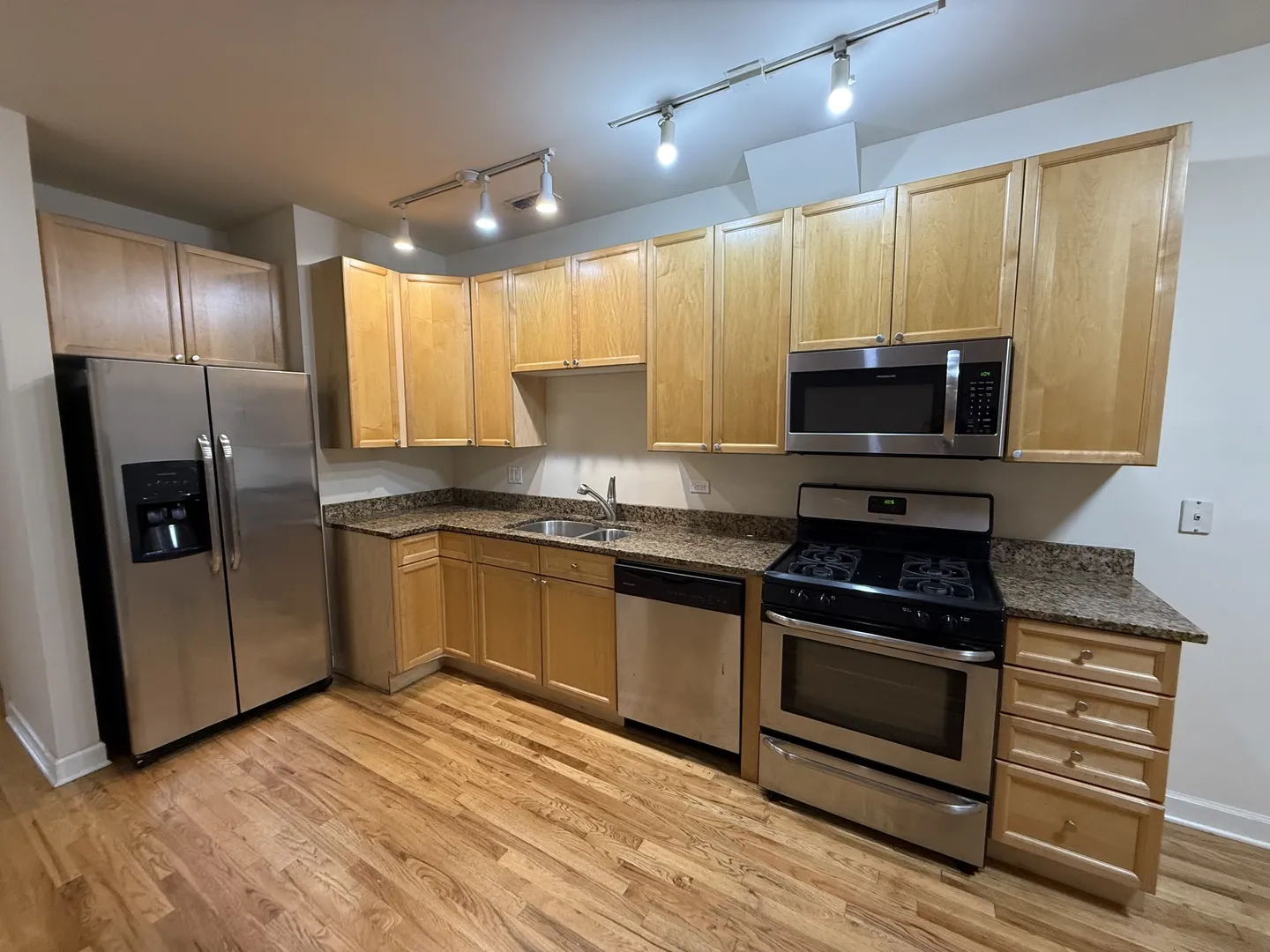 3349 N Clark St 60657 60657-unit#1SW-Chicago-IL